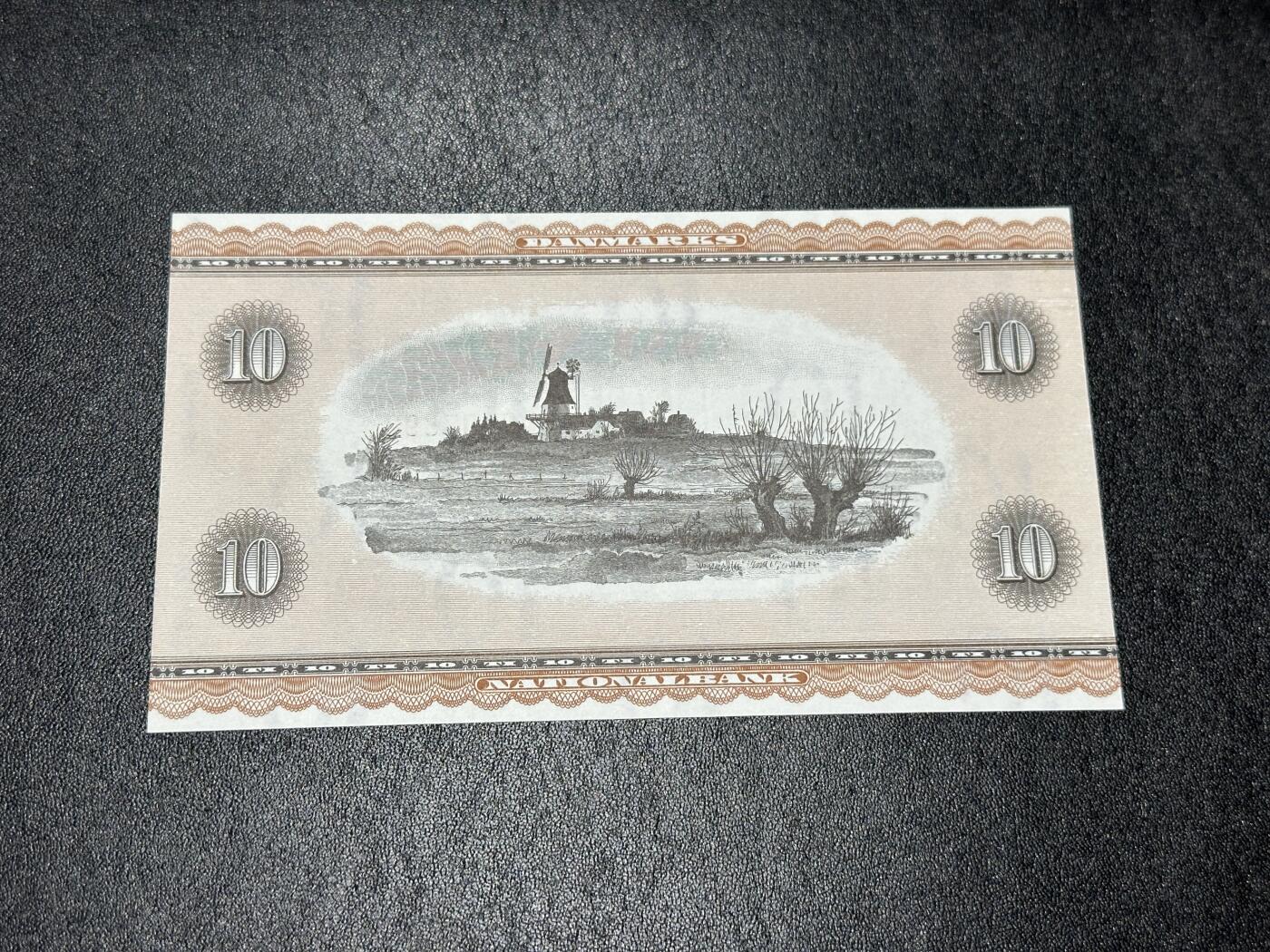 《外钞收藏家》第三百八十五期 1936年丹麦10克朗 全新UNC