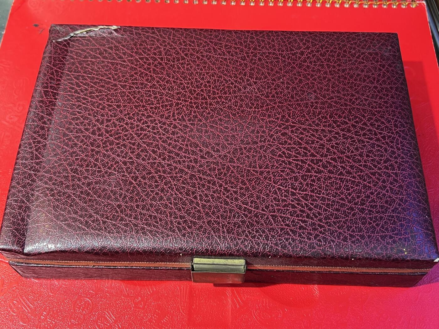 大中华拍卖第747期 香港中国银行94100纸镇94100 053618含盒子