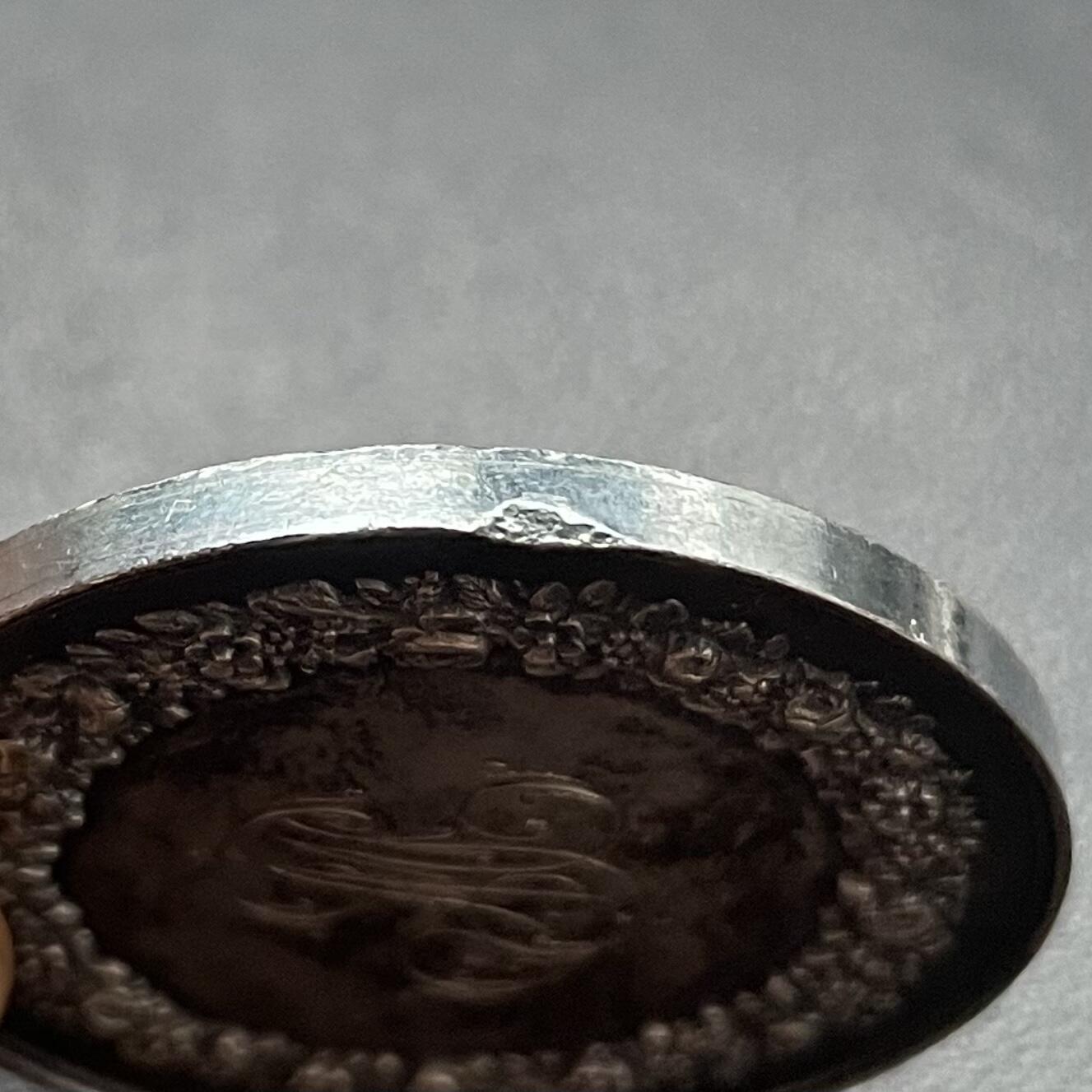 「木头集藏」章牌专场-第43期 1857年法国婚礼银章    直径：34.5 mm，18.5 g  边铭：手指 ARGENT  （1845-1860年）