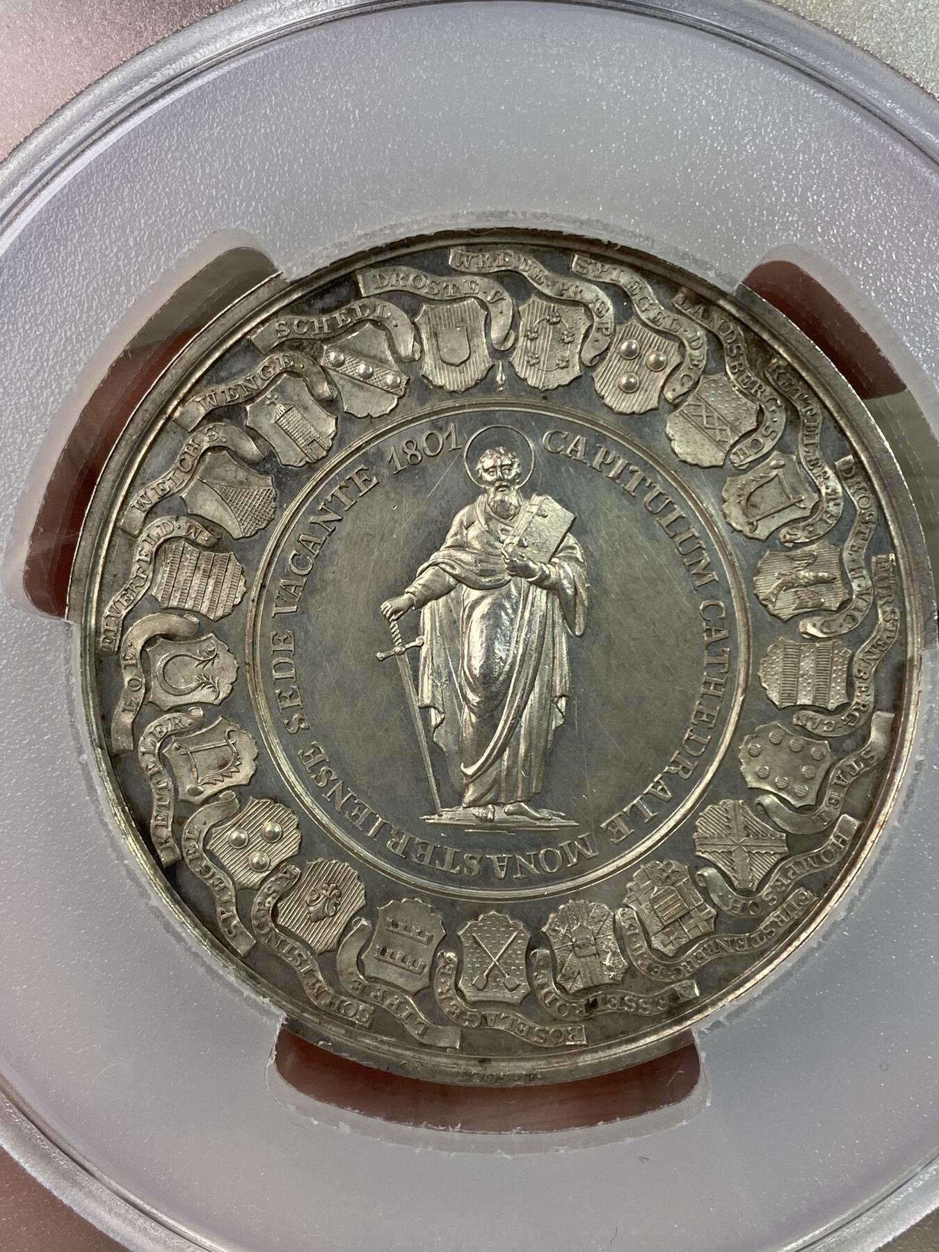 万国钱币拍卖第028期（花前月下●同享良章美币） PCGS SP62 亚军1801年神圣罗马帝国明斯特主教区查理大帝与圣彼得像主教缺位纪念大银章 老Loos.F.大师设计银章 （1.5泰勒规格大银章） 仅仅一个更高分。