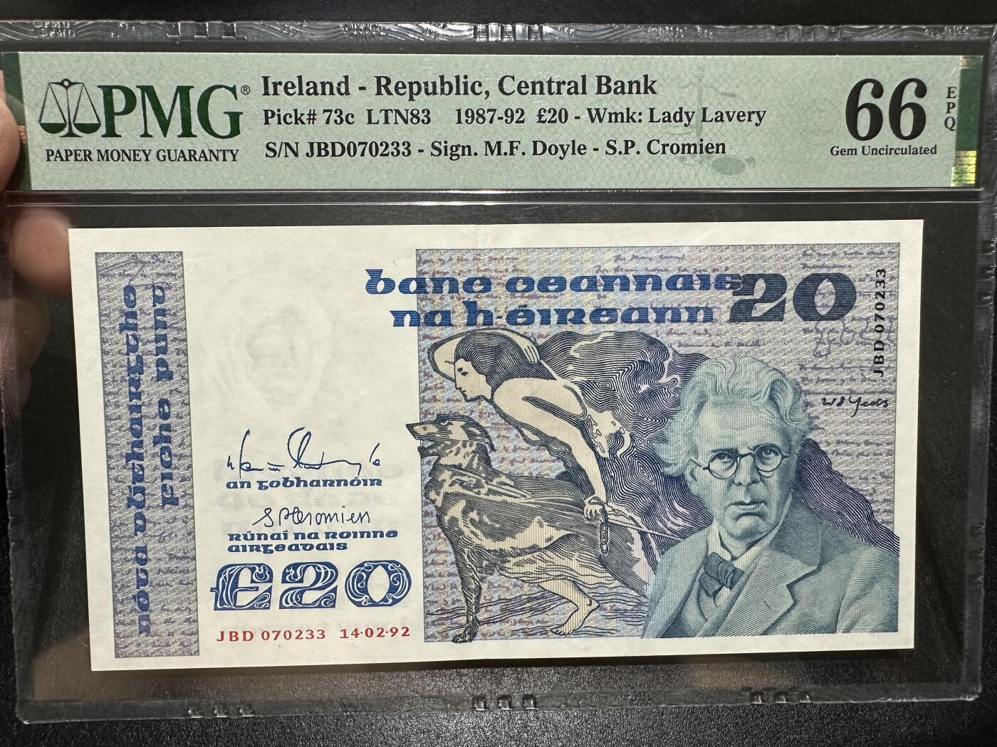 《外钞收藏家》第三百八十五期 1992年爱尔兰20镑 PMG66 叶芝 双尾靓号