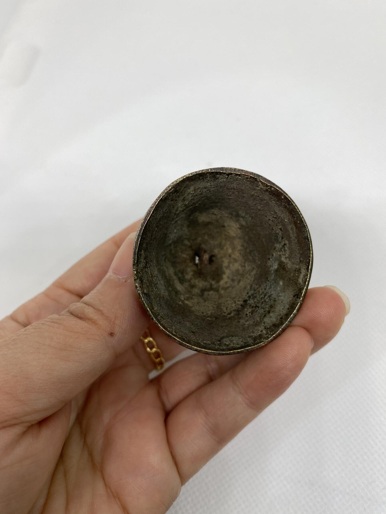 老铜铃，尺寸3.9厘米，品相如图，260包快递