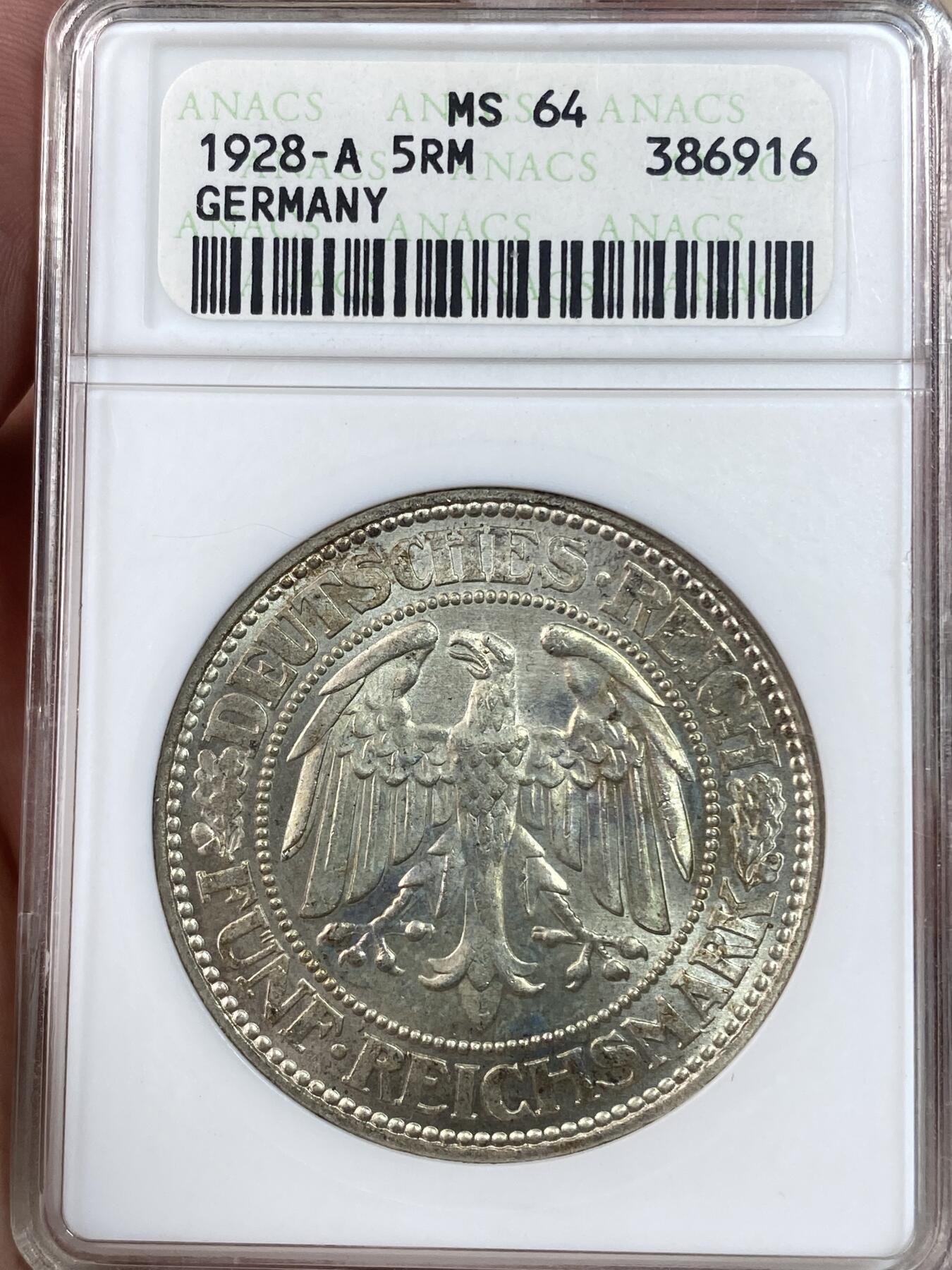 万国钱币拍卖第028期（花前月下●同享良章美币） ANACS MS64 1928年德国魏玛共和国橡树5马克 淡金彩高分好状态，丝滑强霜光，打制极佳，绝版小白盒，自藏品质，送N/P复评可能有惊喜。