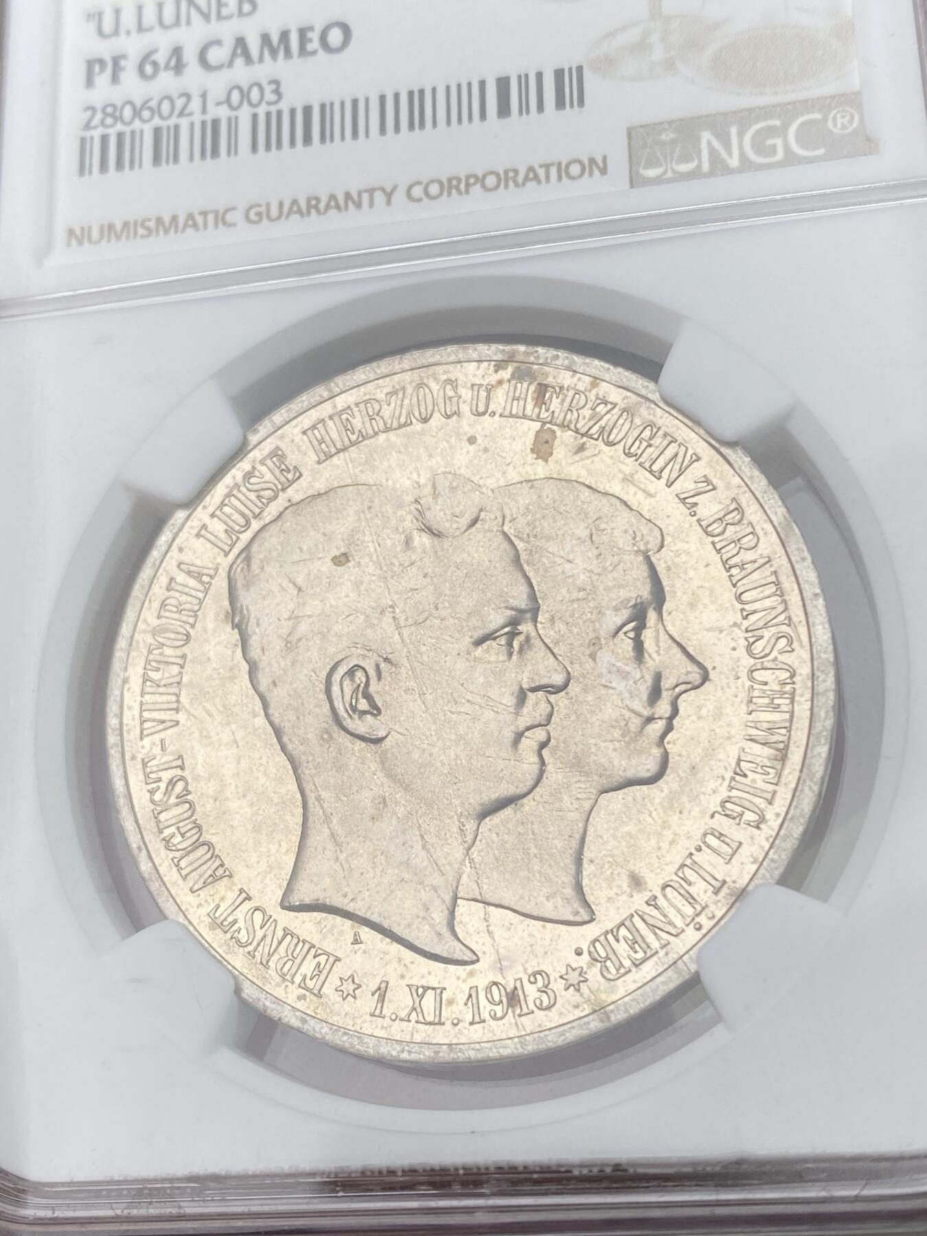 万国钱币拍卖第028期（花前月下●同享良章美币） NGC PF64CAM 1915年德国不伦瑞克-沃尔芬比特尔奥古斯特与路易斯结婚纪念流通5马克 高分精致镜面 柏林铸币厂 浓厚的镜面喷砂感 刚刚结束的HA拍卖PF62不带CAM成交价840美金供参考