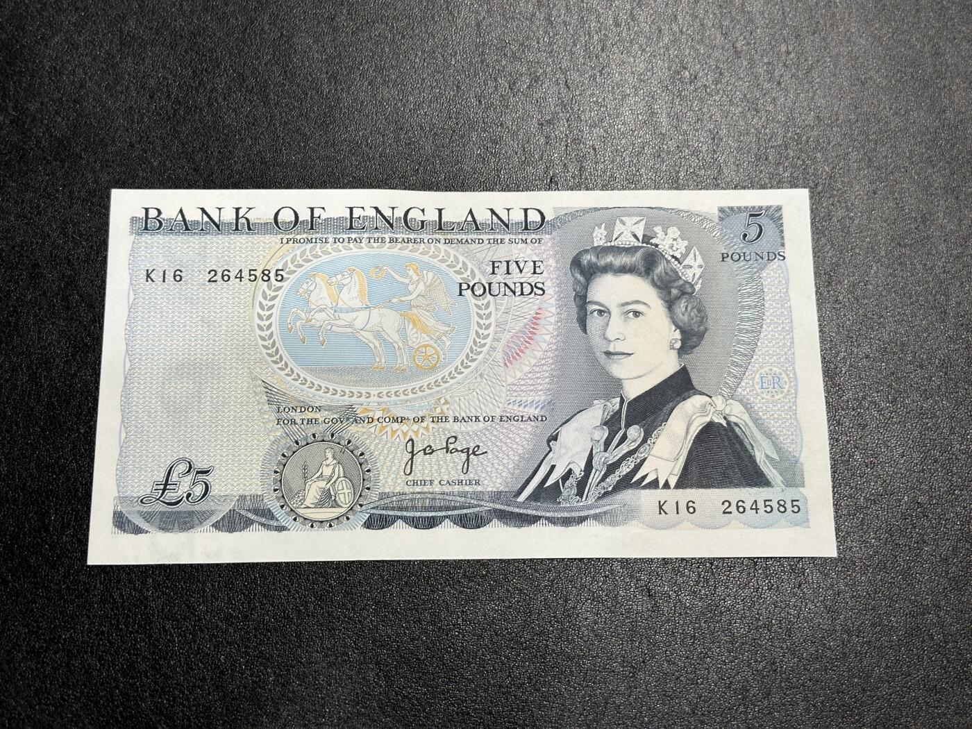 《外钞收藏家》第三百八十五期 英国D序列5镑 全新