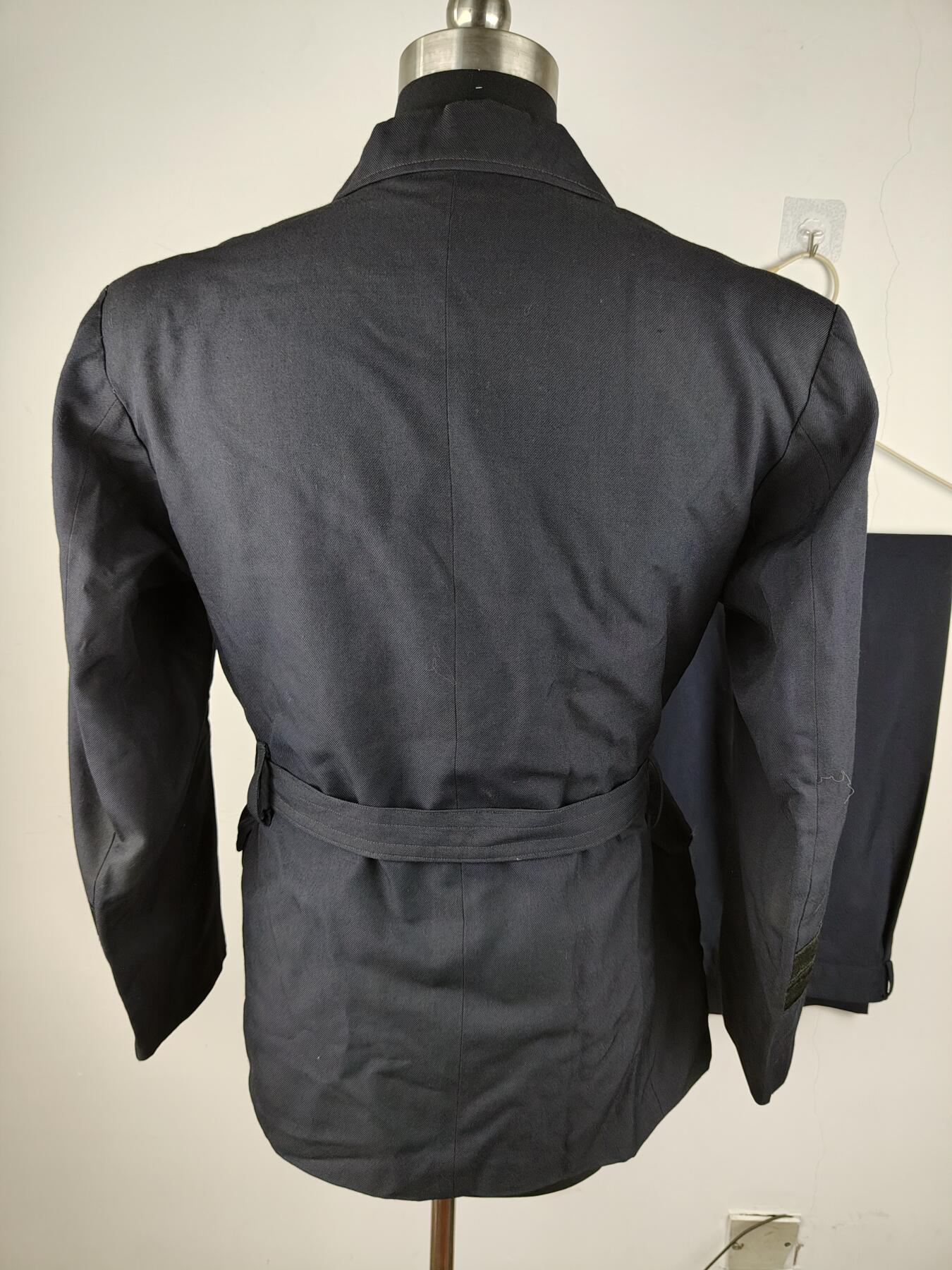 全场0元起拍 第170期 咸鱼国勋章拍卖专场 7月3日（周三）下午6：00开始 日本早期 消防团团长制服一套 胸围105 肩宽48 衣长70 袖长56 腰围98 裤长100