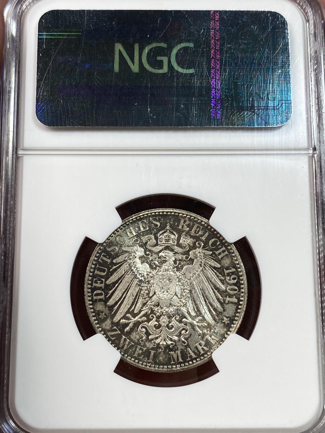 万国钱币拍卖第028期（花前月下●同享良章美币） NGC MS65 1901年德国威廉二世纪念普鲁士建国200周年流通2马克 十字转光欧洲老包浆