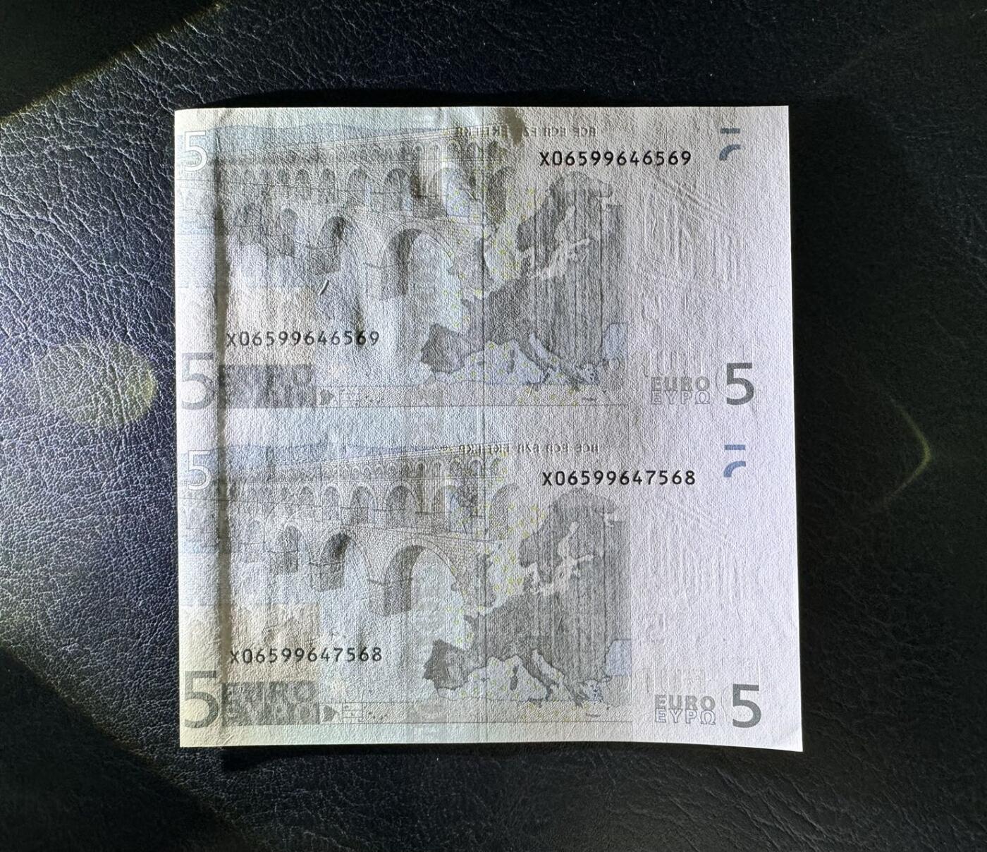 收藏联盟Quantum Auction 第357期拍卖  欧盟德国2002年5欧元两联体第一签名 品相UNC 角有瑕疵