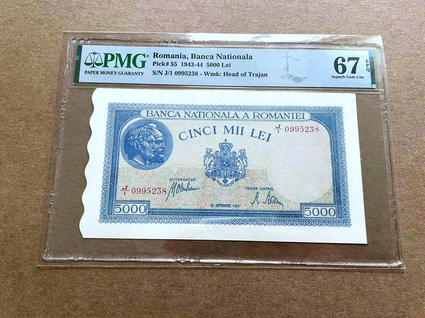 【Blue Auction】✨世界纸币精拍第500期盛典——白金之夜🔥🔥🔥 R-【J/1冠无47】罗马尼亚 1943-44年5000雷 PMG67EPQ 高分 东欧气息浓烈 背面小彩背让人眼前一亮