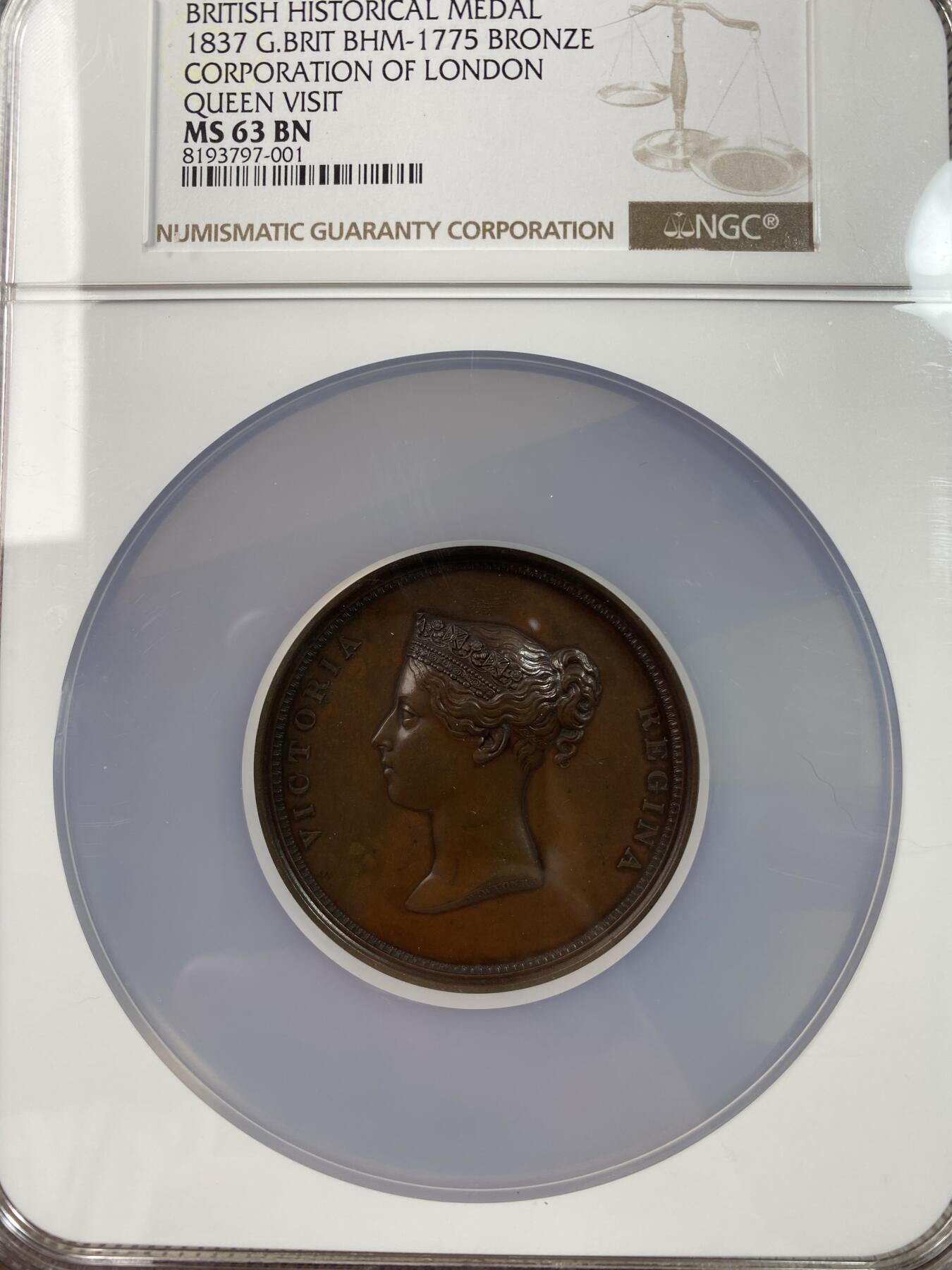 万国钱币拍卖第028期（花前月下●同享良章美币） NGC MS63 1837年英国维多利亚女皇登基之年访问伦敦城纪念大铜章 仅发行500枚 正面年轻维多利亚桂冠像 背面伦敦市政厅景观 55MM大规格 近期英国拍卖裸章在1000多英镑左右