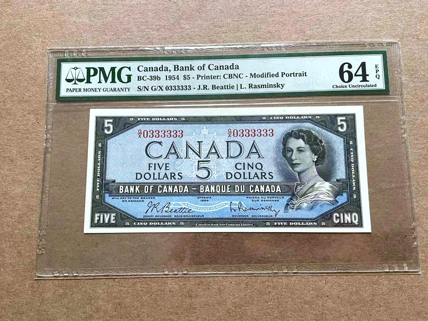 【Blue Auction】✨世界纸币精拍第500期盛典——白金之夜🔥🔥🔥 C-【近全同3 大象号】加拿大 1954年5元 女王 背面水獭瀑布 雕刻精美PMG64EPQ 