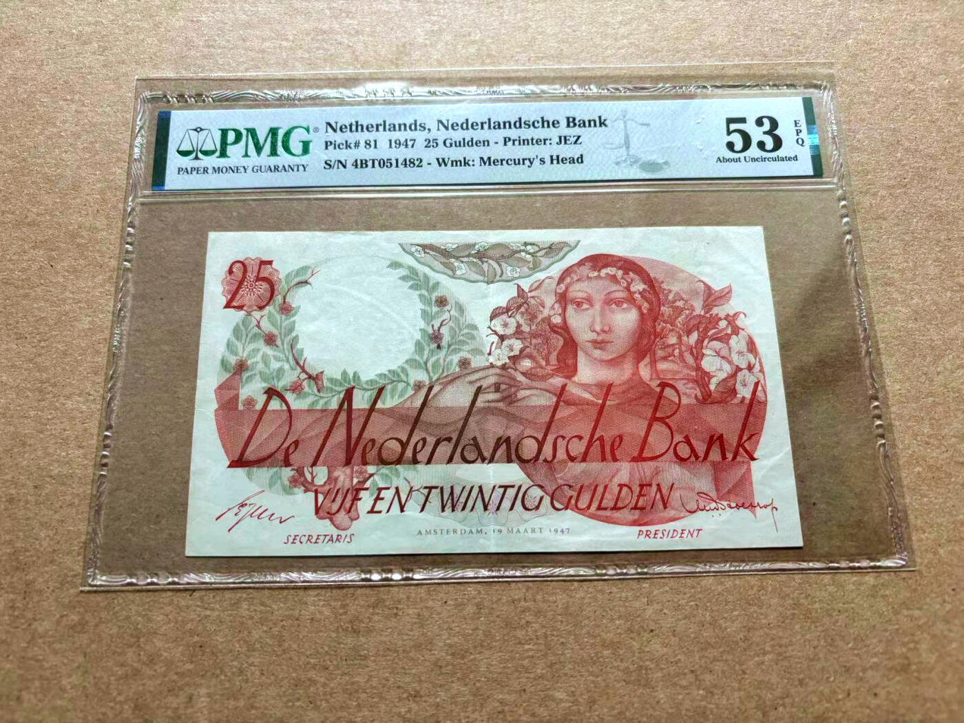 【Blue Auction】✨世界纸币精拍第500期盛典——白金之夜🔥🔥🔥 N-荷兰 1947年25盾 经典花神 背面多彩线条勾勒的抽象艺术 设计别具一格 PMG53EPQ 原票非常罕见 