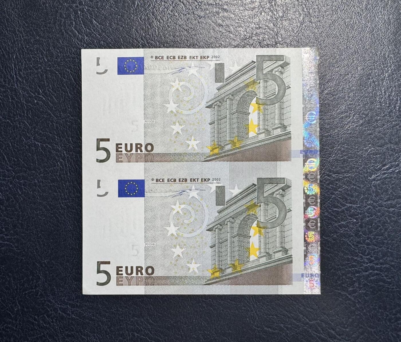 收藏联盟Quantum Auction 第357期拍卖  欧盟德国2002年5欧元两联体第一签名 品相UNC 角有瑕疵