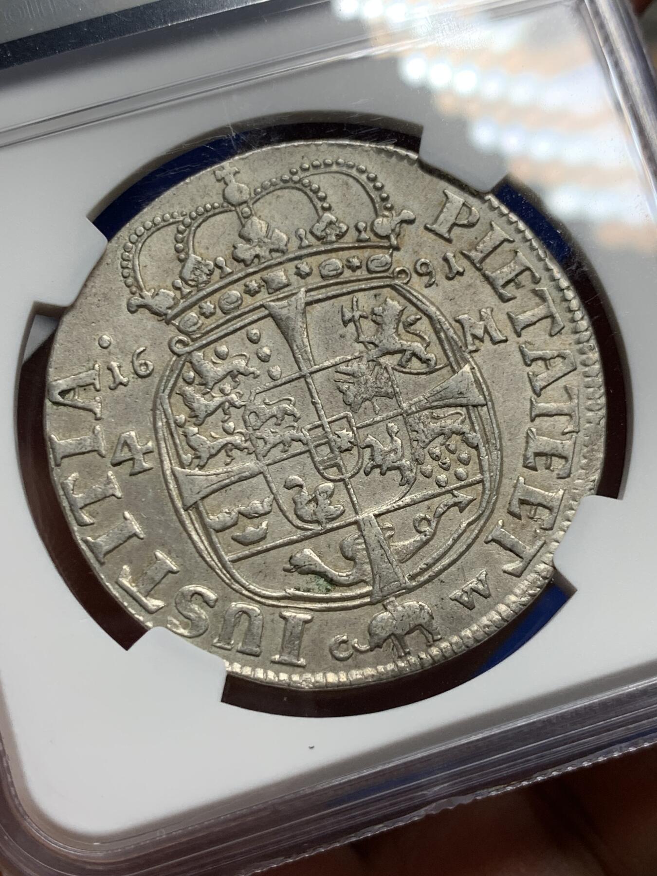 《竞宝斋》第284场- 周日，周一 2场连拍 （全场包邮） NGC AU55 丹麦 1691 克里斯蒂安五世 4M大银币 稀见品种