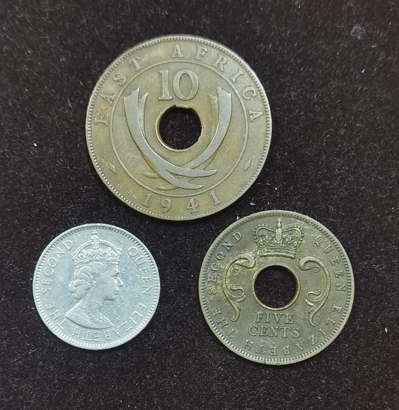北京马甸外国币专卖微拍第123期，外国非贵金属纪念币，流通币专场，陆续上新，欢迎关注 英属中非三枚