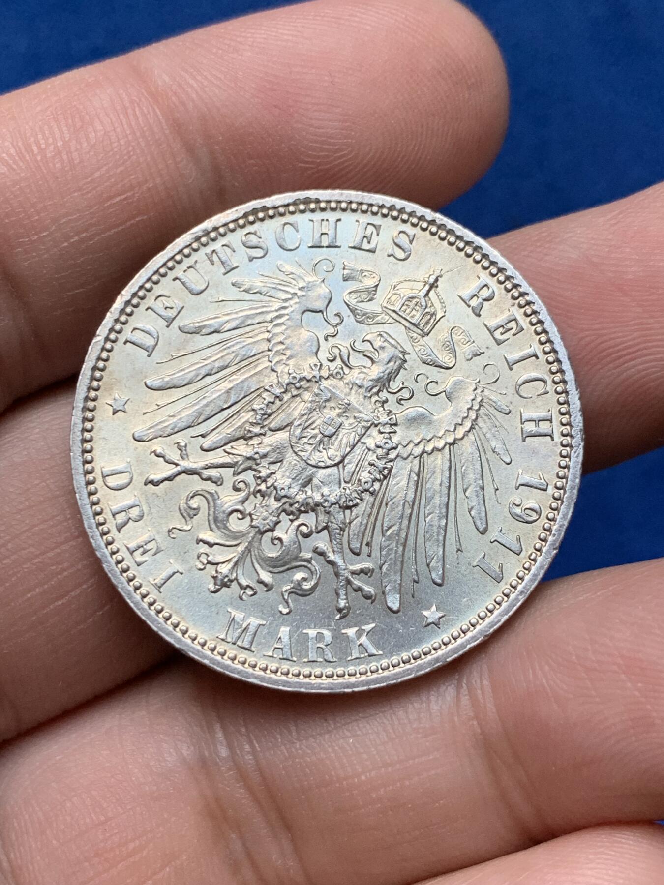 《竞宝斋》第284场- 周日，周一 2场连拍 （全场包邮） 巴伐利亚 利奥波德3马克 1911年 无磕无洗带底光 清晰