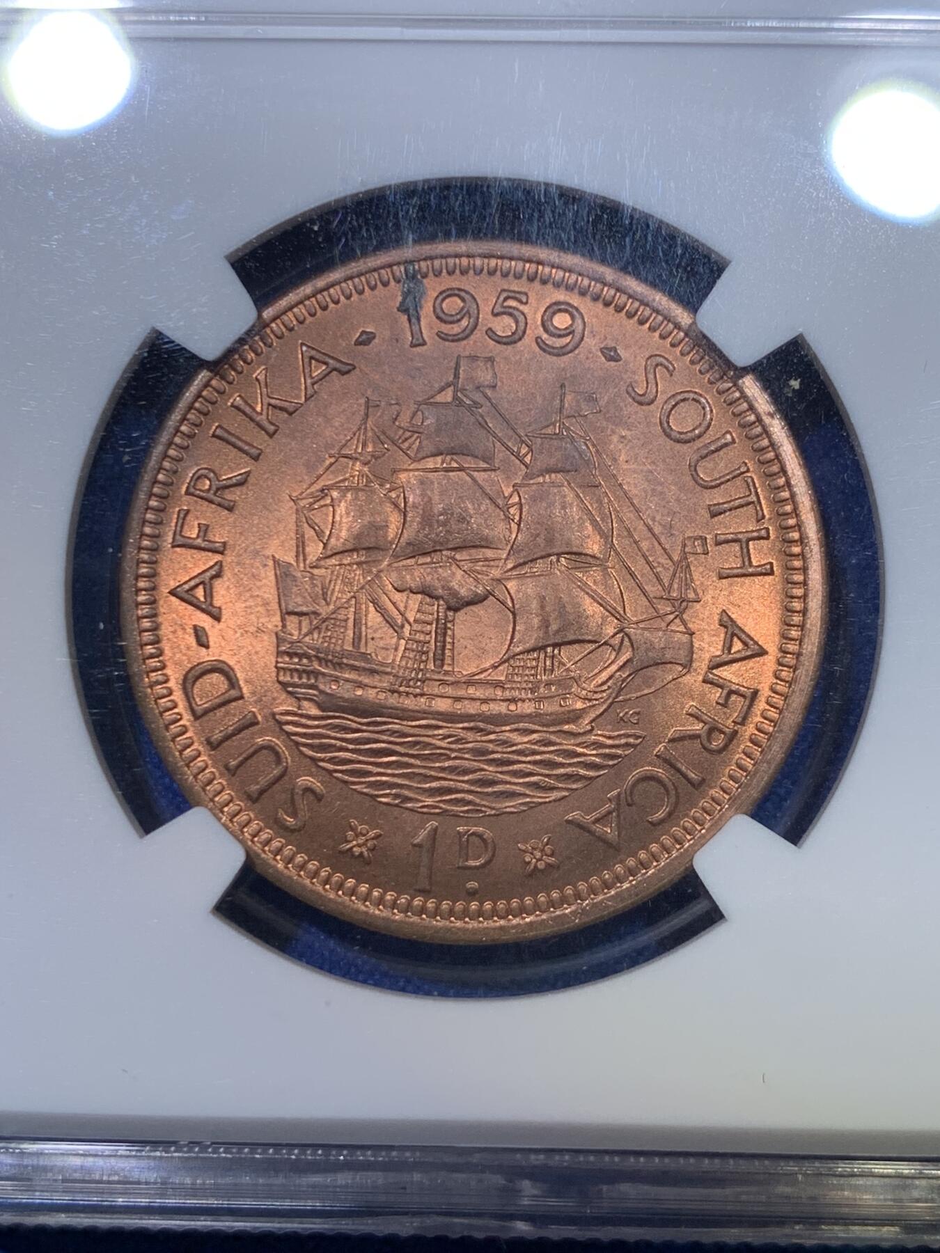 《竞宝斋》第284场- 周日，周一 2场连拍 （全场包邮） NGC MS65RB 南非1959年1便士 铜光充沛 细节立体 正面帆船图案非常漂亮 1959相对1960年少得多 喜欢英系铜币的不容错过