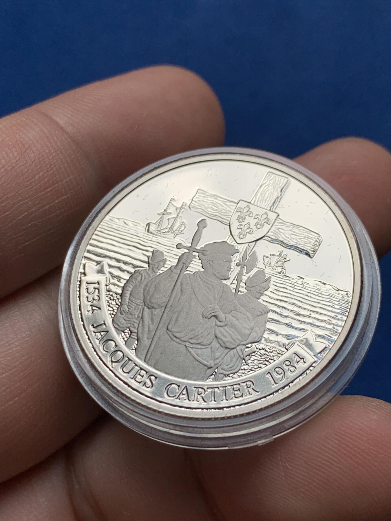 《竞宝斋》第284场- 周日，周一 2场连拍 （全场包邮） 绿盒子 加拿大1984年 纪念探险家雅克·卡蒂埃 精制PROOF一元镍币 稀少