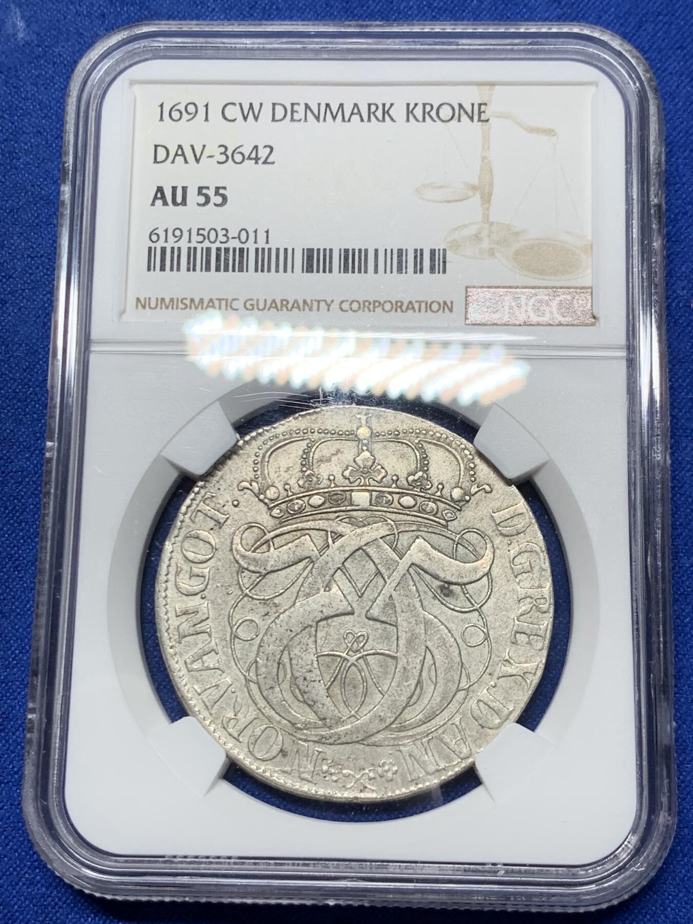 《竞宝斋》第284场- 周日，周一 2场连拍 （全场包邮） NGC AU55 丹麦 1691 克里斯蒂安五世 4M大银币 稀见品种