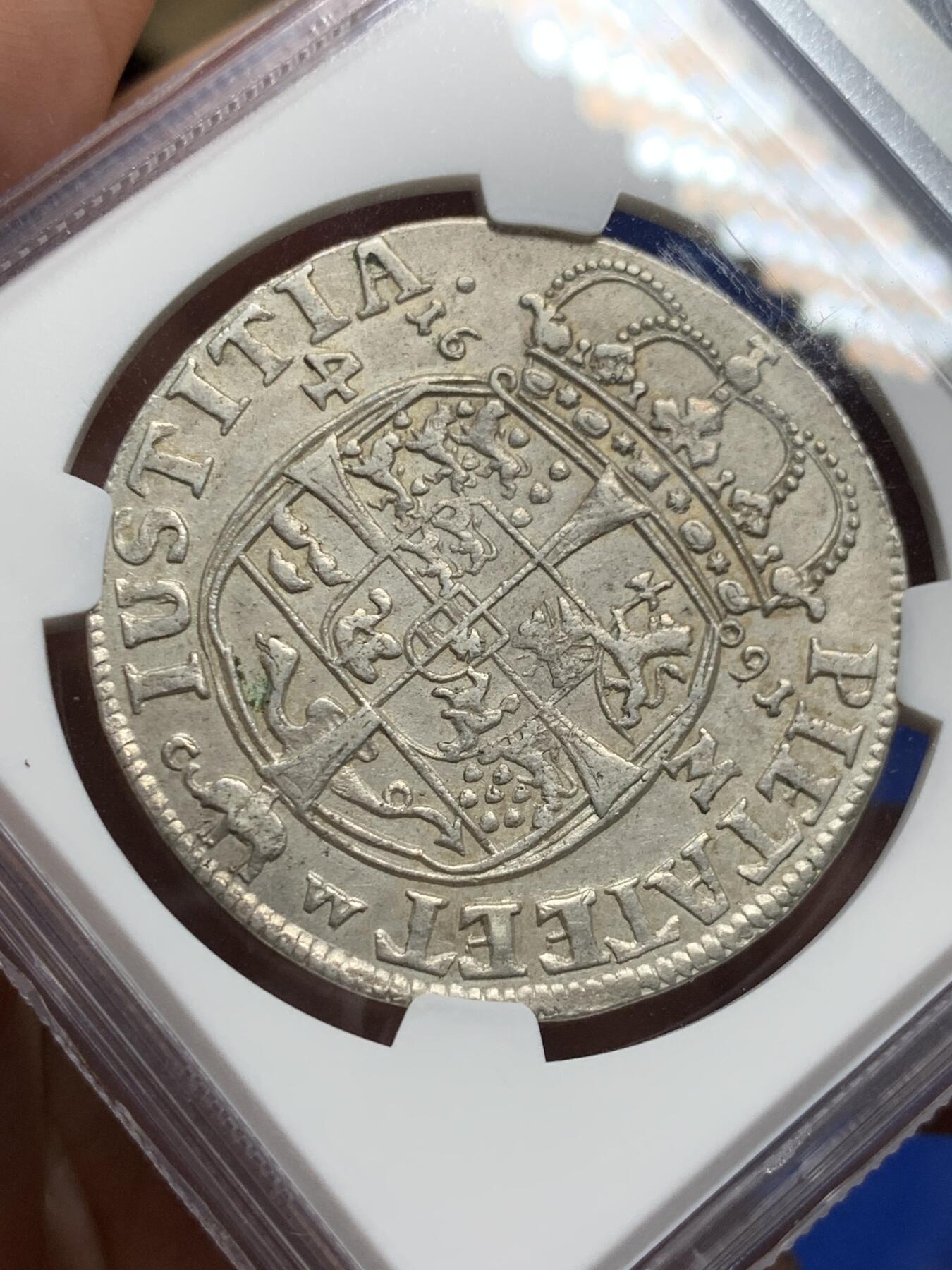 《竞宝斋》第284场- 周日，周一 2场连拍 （全场包邮） NGC AU55 丹麦 1691 克里斯蒂安五世 4M大银币 稀见品种