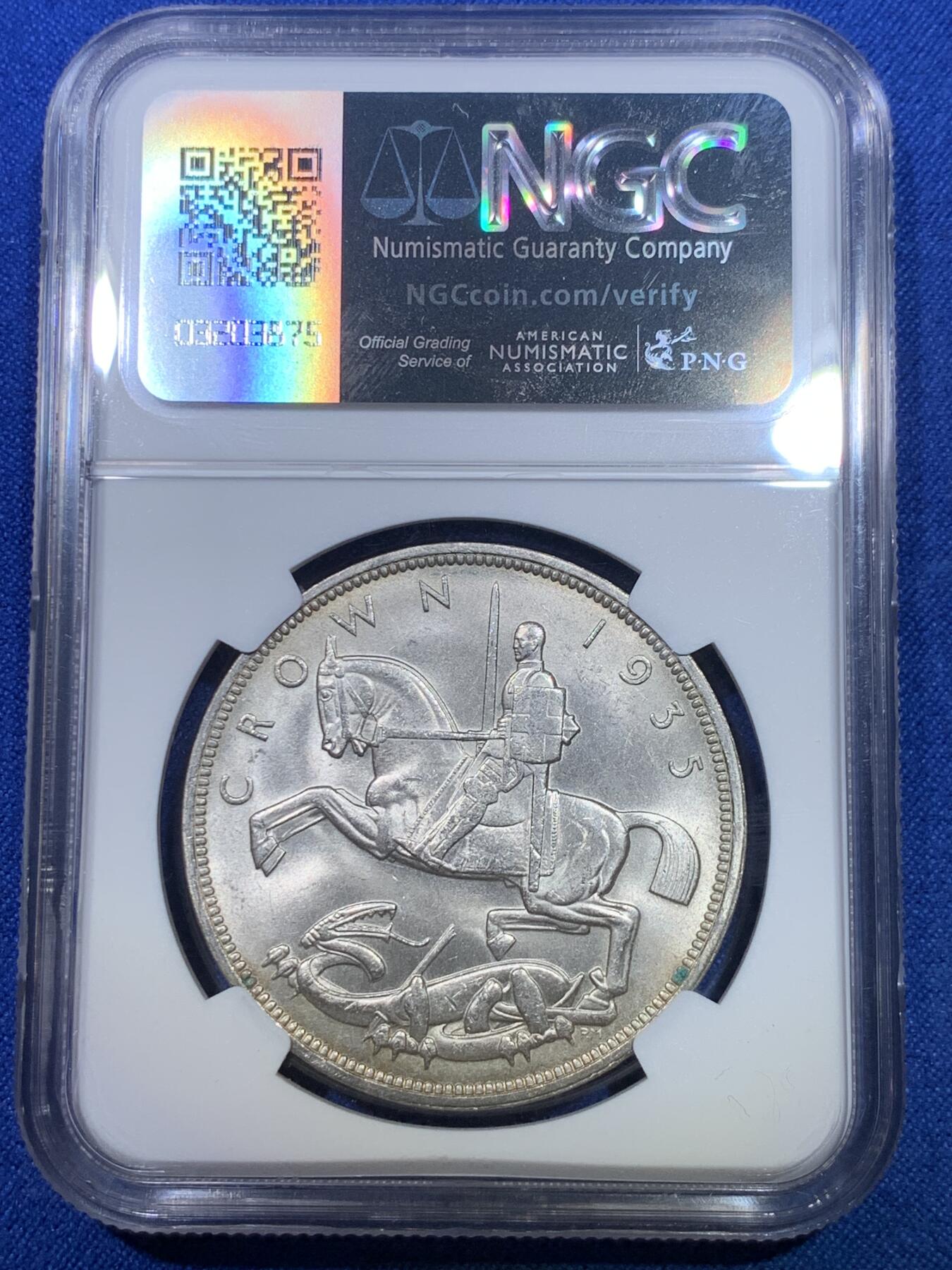 《竞宝斋》第284场- 周日，周一 2场连拍 （全场包邮） NGC MS62 英国1935年乔治五世克朗 经典木马剑