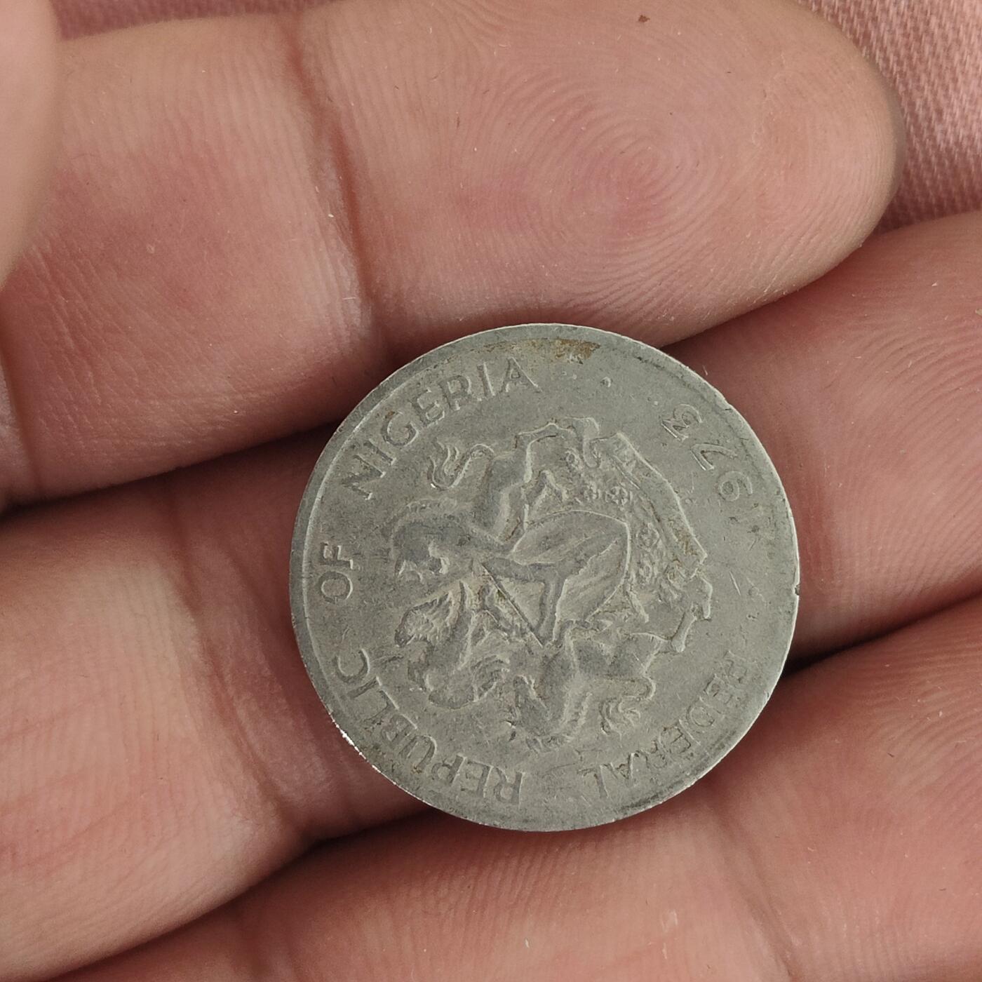 英雄古币捡漏专场第一期无押金可累计捡漏，全场50包邮，偏远地区除外。 外国古币