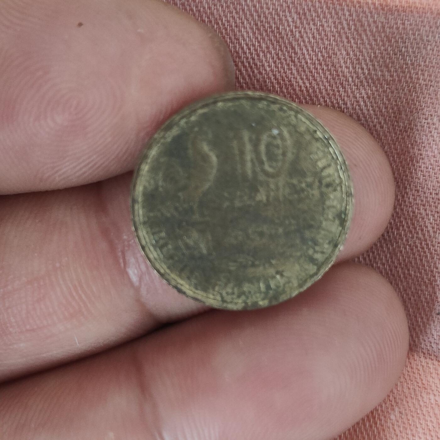 英雄古币捡漏专场第一期无押金可累计捡漏，全场50包邮，偏远地区除外。 外国古币