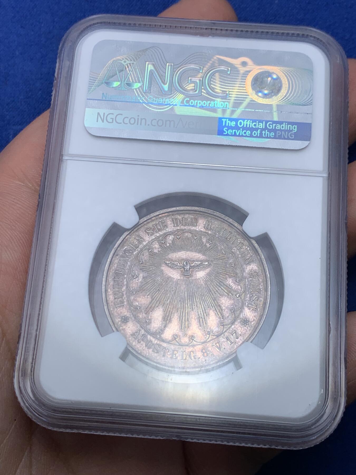 《竞宝斋》第284场- 周日，周一 2场连拍 （全场包邮） NGC MS62 德国 1850左右 宗教坚信礼银章，五彩祥光