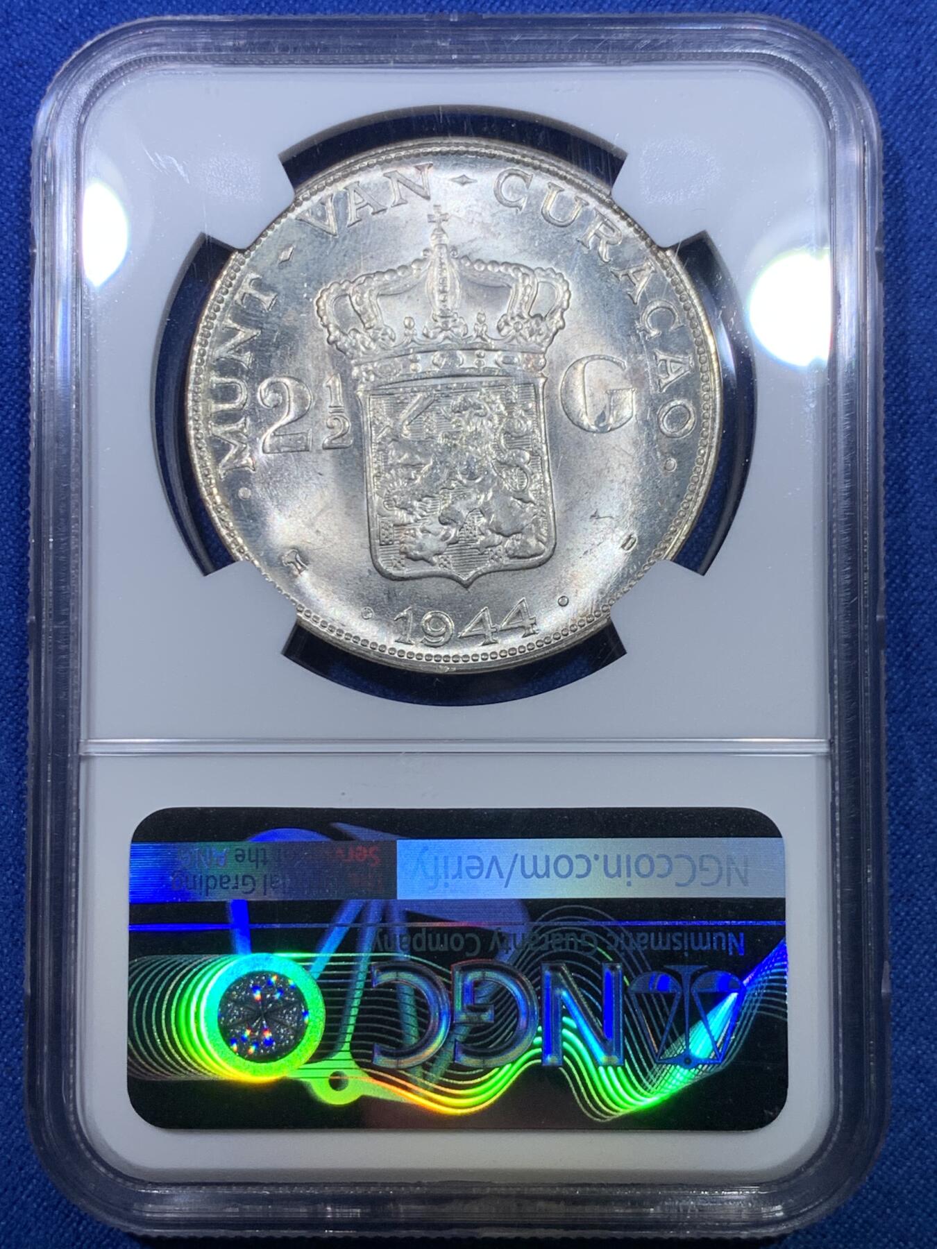 《竞宝斋》第284场- 周日，周一 2场连拍 （全场包邮） NGC MS63 荷属库拉索1944D威廉明娜2.5盾大银币