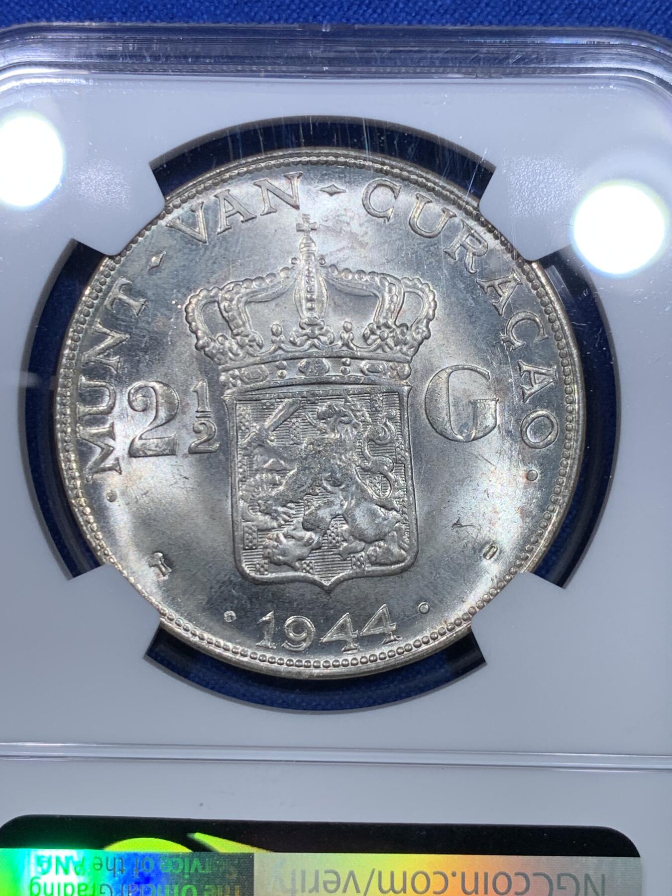 《竞宝斋》第284场- 周日，周一 2场连拍 （全场包邮） NGC MS63 荷属库拉索1944D威廉明娜2.5盾大银币