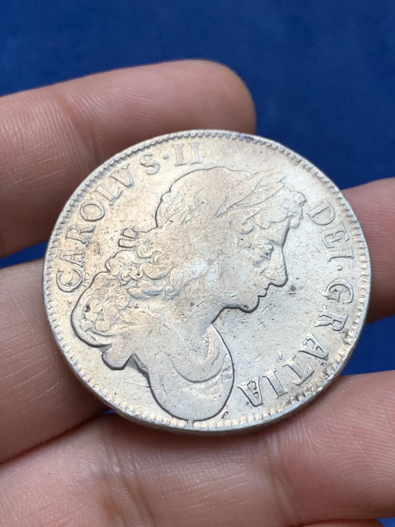 《竞宝斋》第284场- 周日，周一 2场连拍 （全场包邮） 罕见品种 1676年大不列颠 英国查理二世一克朗 希见品种 可藏