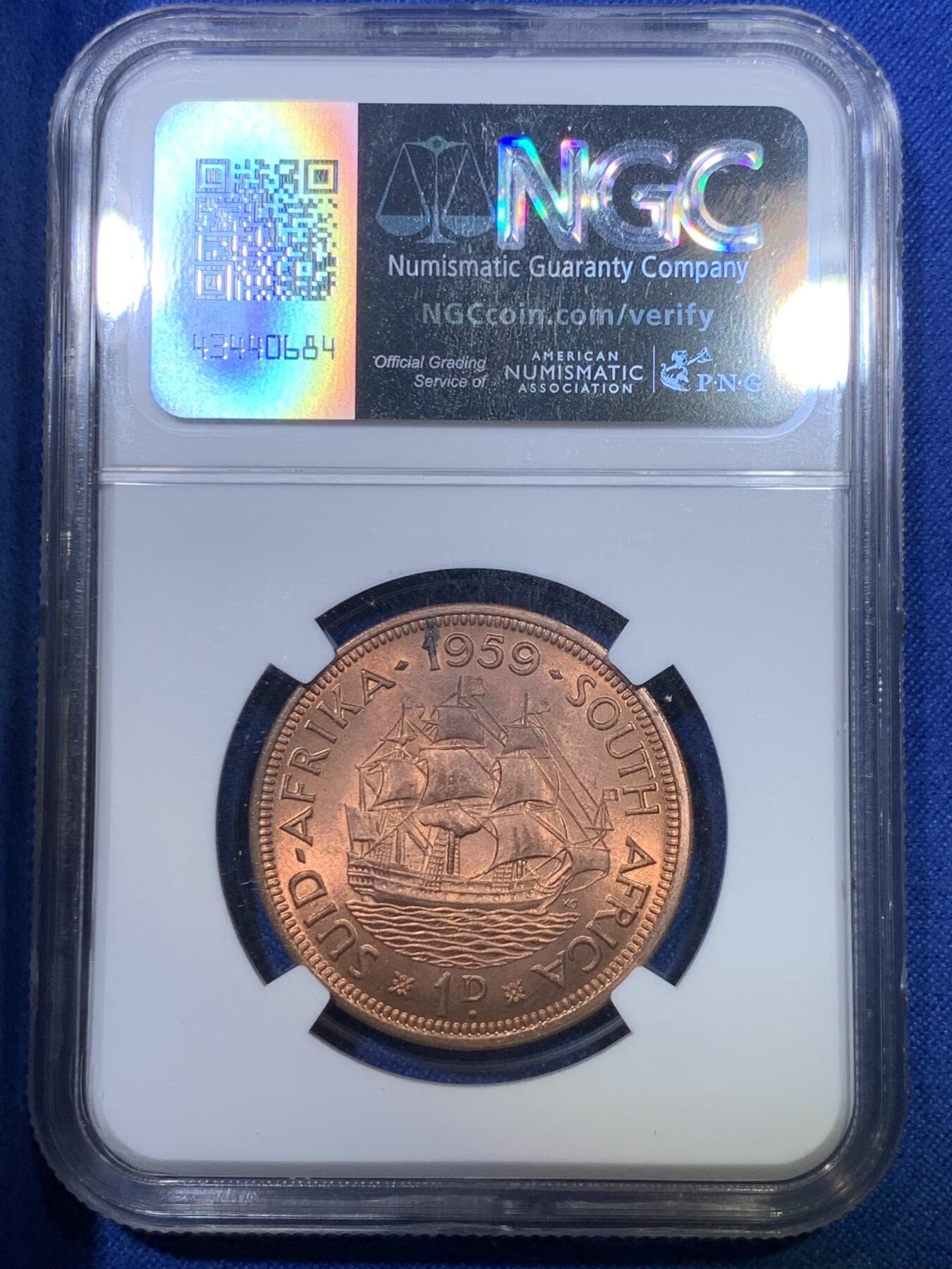 《竞宝斋》第284场- 周日，周一 2场连拍 （全场包邮） NGC MS65RB 南非1959年1便士 铜光充沛 细节立体 正面帆船图案非常漂亮 1959相对1960年少得多 喜欢英系铜币的不容错过