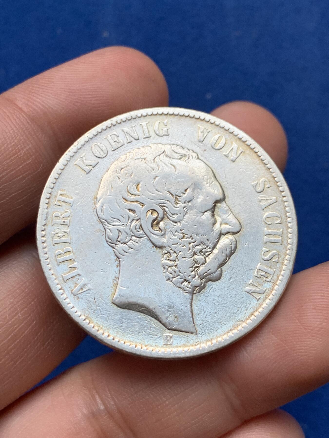 《竞宝斋》第284场- 周日，周一 2场连拍 （全场包邮） 德国萨克森1876年阿尔伯特短翅5马克 细节见图