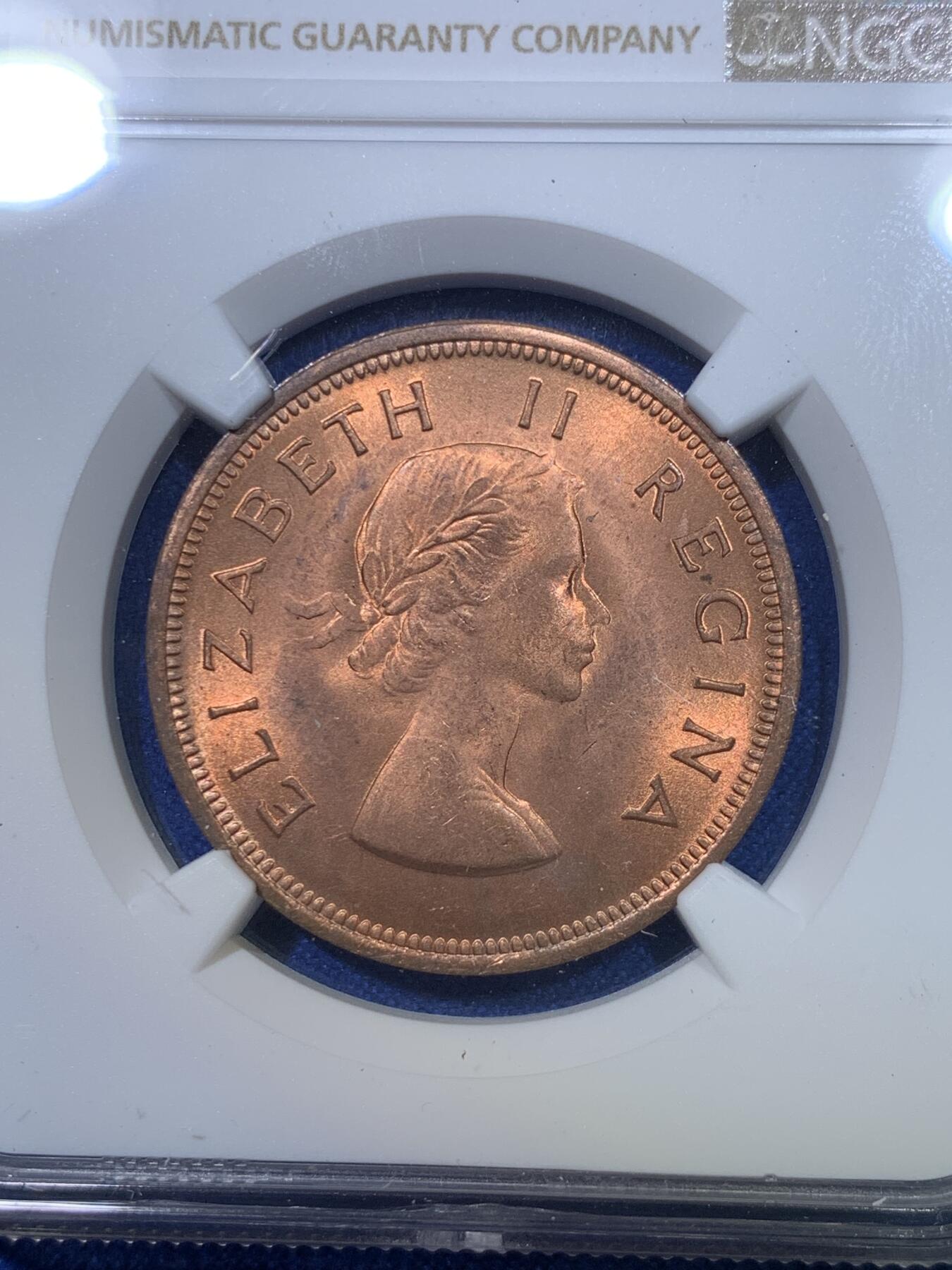 《竞宝斋》第284场- 周日，周一 2场连拍 （全场包邮） NGC MS65RB 南非1959年1便士 铜光充沛 细节立体 正面帆船图案非常漂亮 1959相对1960年少得多 喜欢英系铜币的不容错过