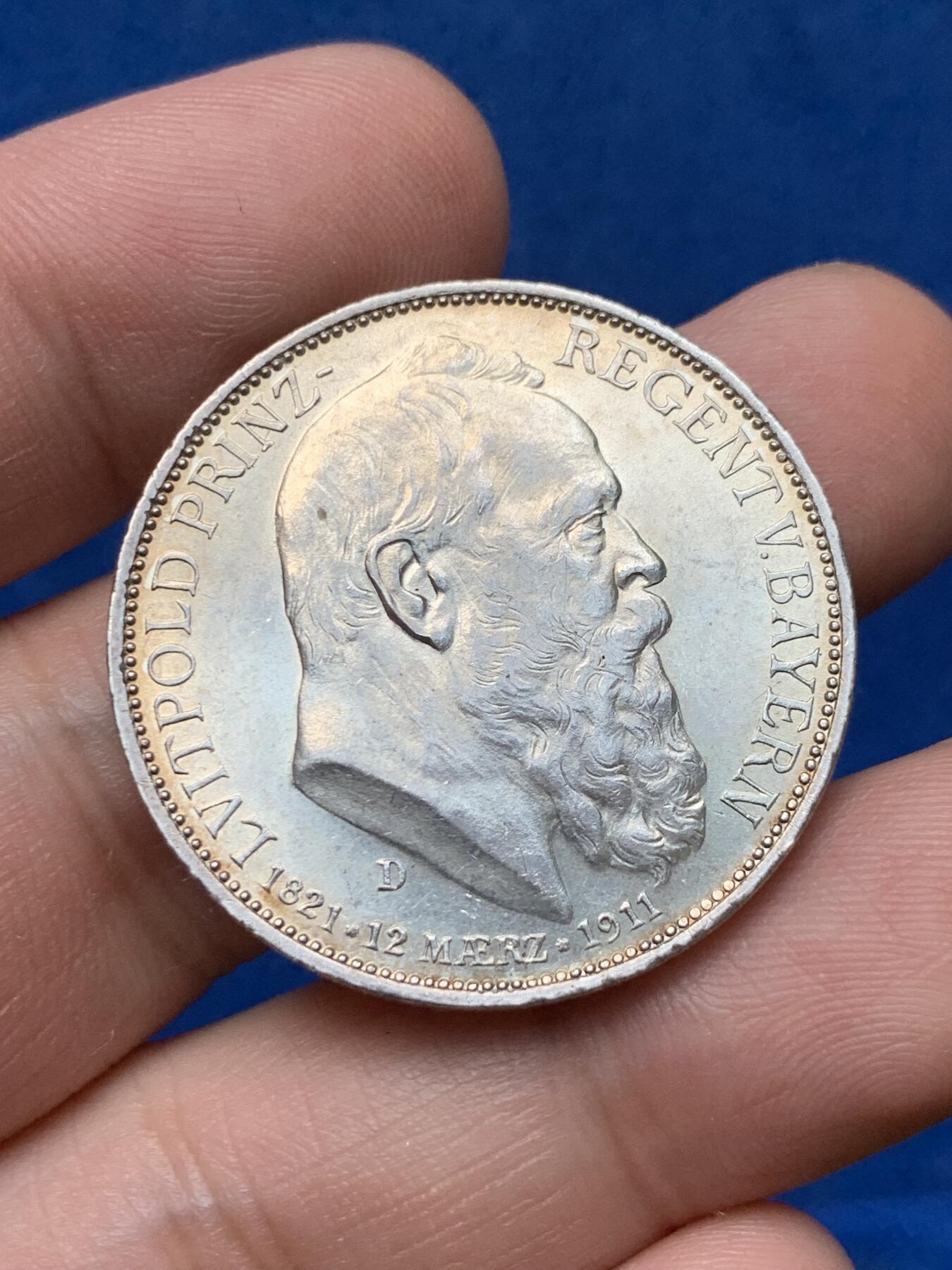 《竞宝斋》第284场- 周日，周一 2场连拍 （全场包邮） 巴伐利亚 利奥波德3马克 1911年 无磕无洗带底光 清晰
