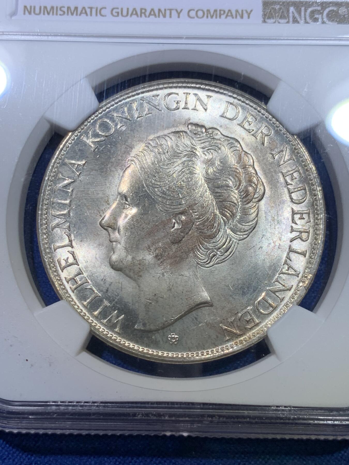 《竞宝斋》第284场- 周日，周一 2场连拍 （全场包邮） NGC MS63 荷属库拉索1944D威廉明娜2.5盾大银币