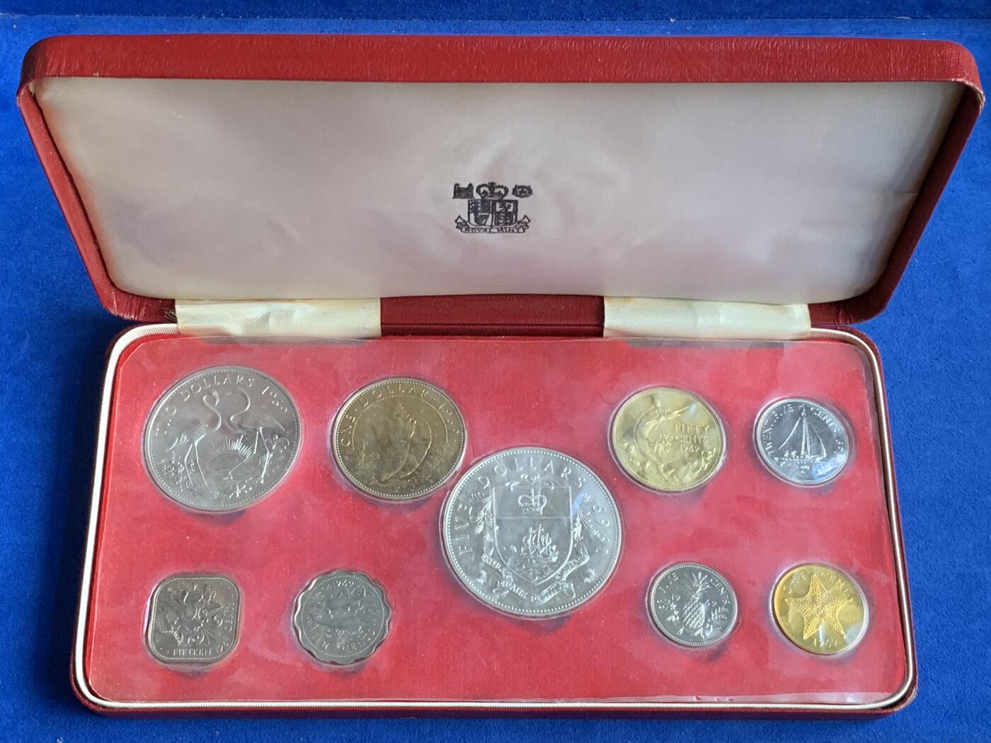 《竞宝斋》第284场- 周日，周一 2场连拍 （全场包邮） 巴哈马1969塑封套币 原盒保存 带5元大银币 大银币套值得收藏