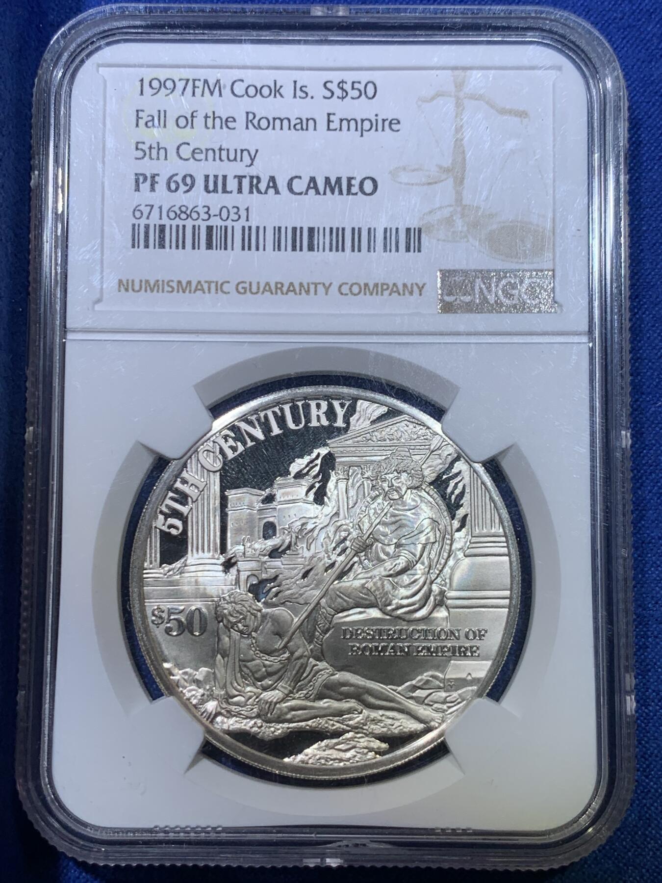 《竞宝斋》第284场- 周日，周一 2场连拍 （全场包邮） 唯一冠军分 NGC PF69UC 库克群岛1997年世纪系列之《五世纪罗马帝国的灭亡》50美元精制银币 凝霜镜面底板