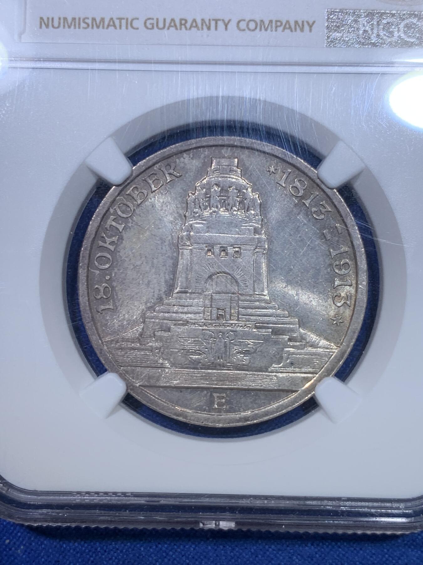 《竞宝斋》第284场- 周日，周一 2场连拍 （全场包邮） NGC MS62 德国1913年战功碑3马克 原光五彩 味道状态都很不错