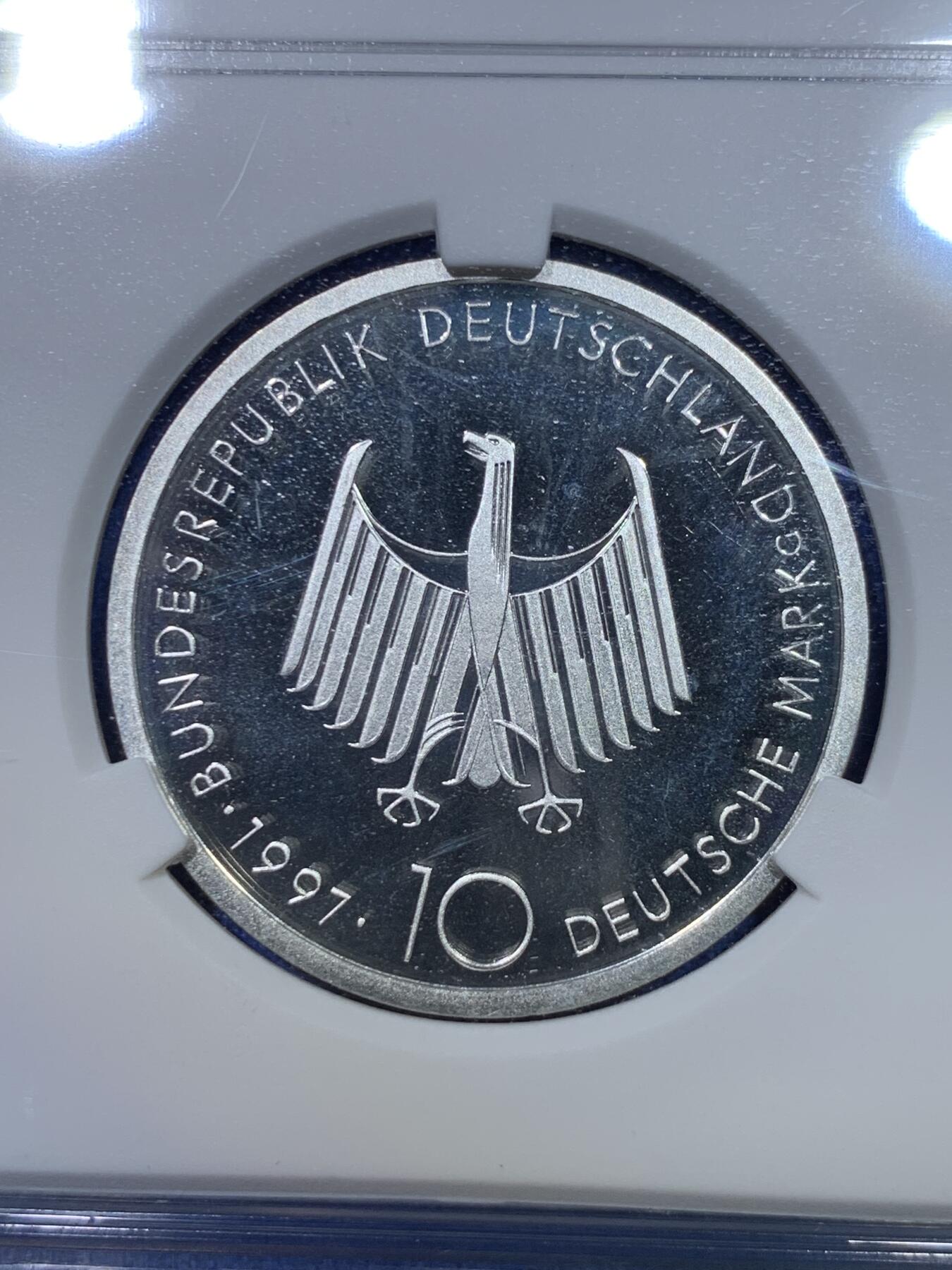 《竞宝斋》第284场- 周日，周一 2场连拍 （全场包邮） ACG PF64 德国1997年柴油发动机10马克 少见纪念银币