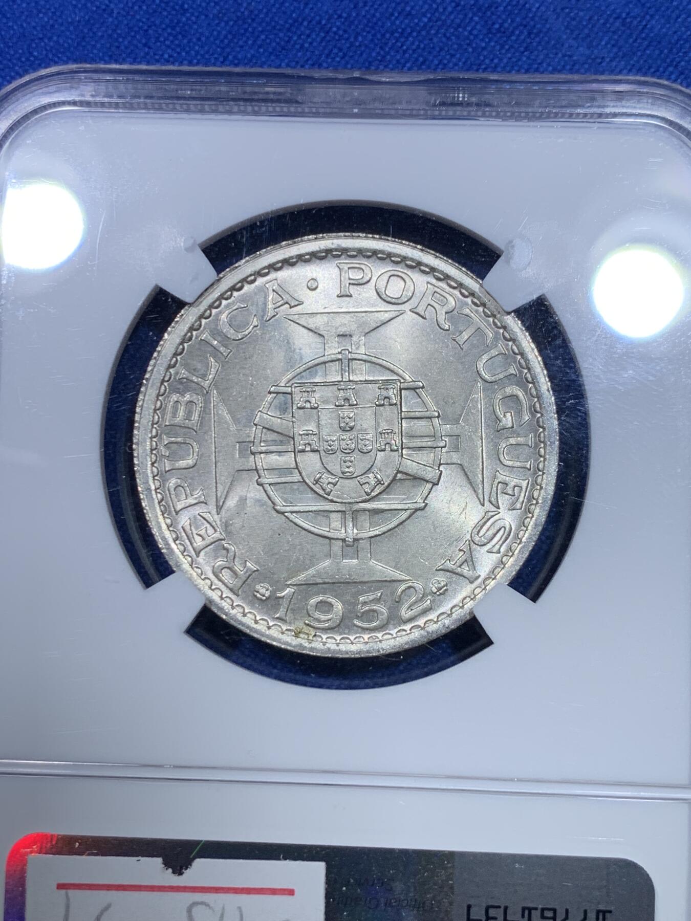 《竞宝斋》第284场- 周日，周一 2场连拍 （全场包邮） NGC MS65 中国 澳门 1952年 五元 银币