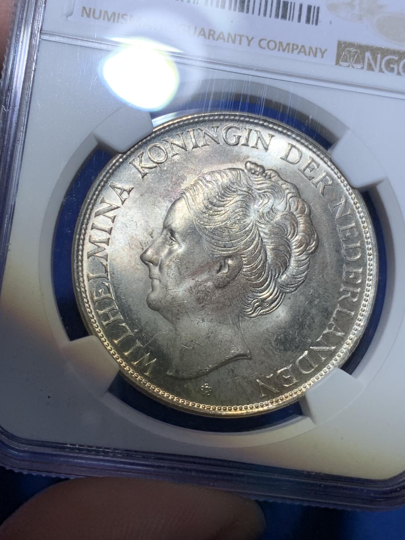 《竞宝斋》第284场- 周日，周一 2场连拍 （全场包邮） NGC MS63 荷属库拉索1944D威廉明娜2.5盾大银币