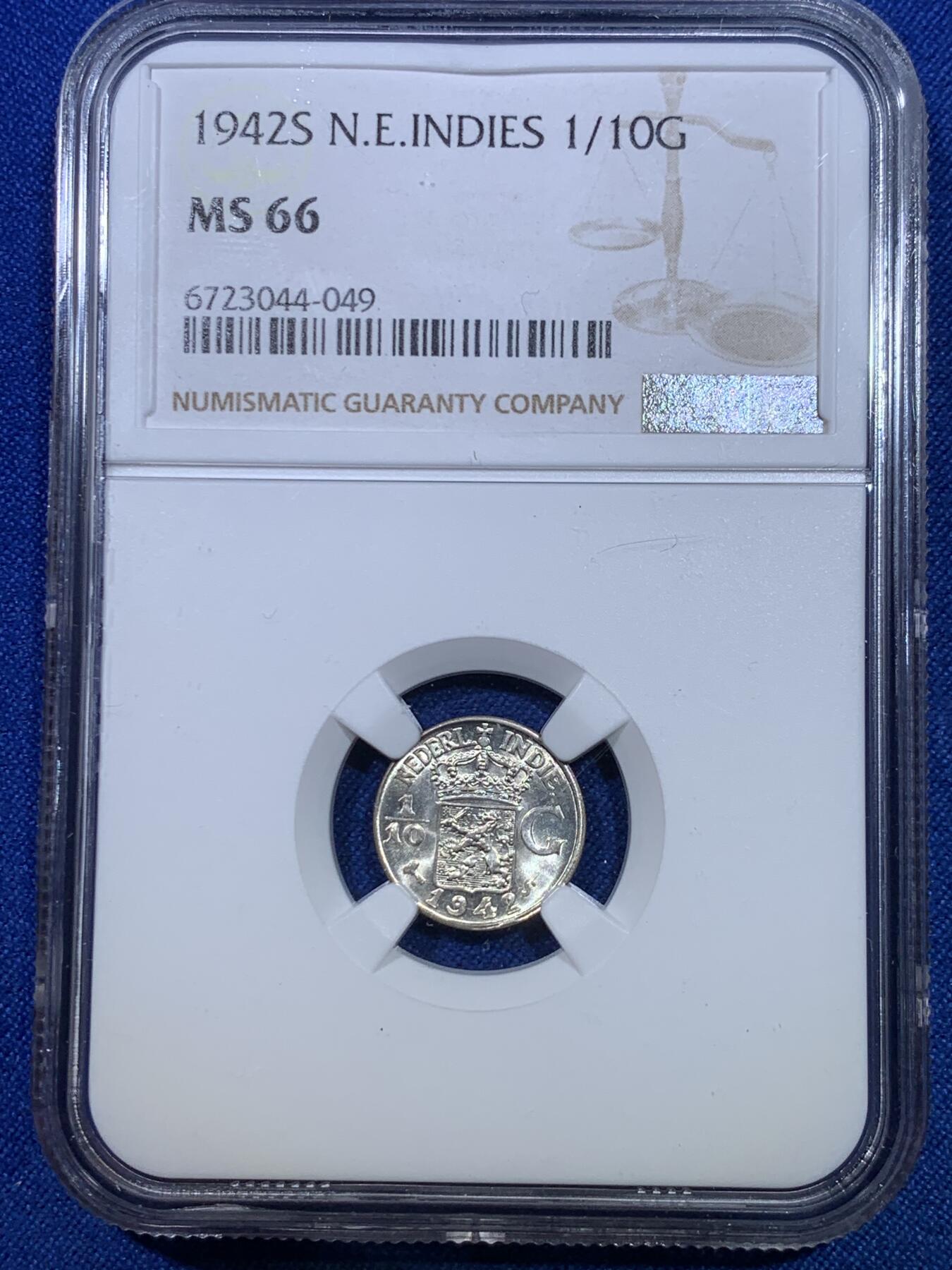 《竞宝斋》第284场- 周日，周一 2场连拍 （全场包邮） NGC MS66 1942 荷属东印度（今印尼）1/10盾银币 卷拆BU品