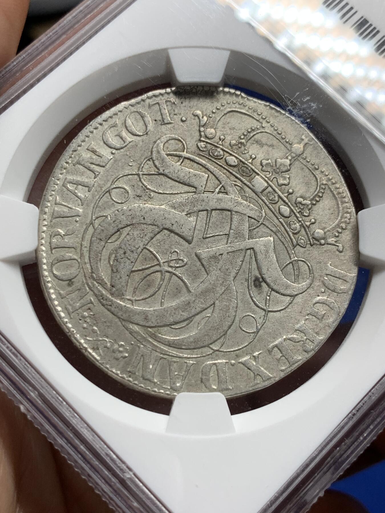 《竞宝斋》第284场- 周日，周一 2场连拍 （全场包邮） NGC AU55 丹麦 1691 克里斯蒂安五世 4M大银币 稀见品种