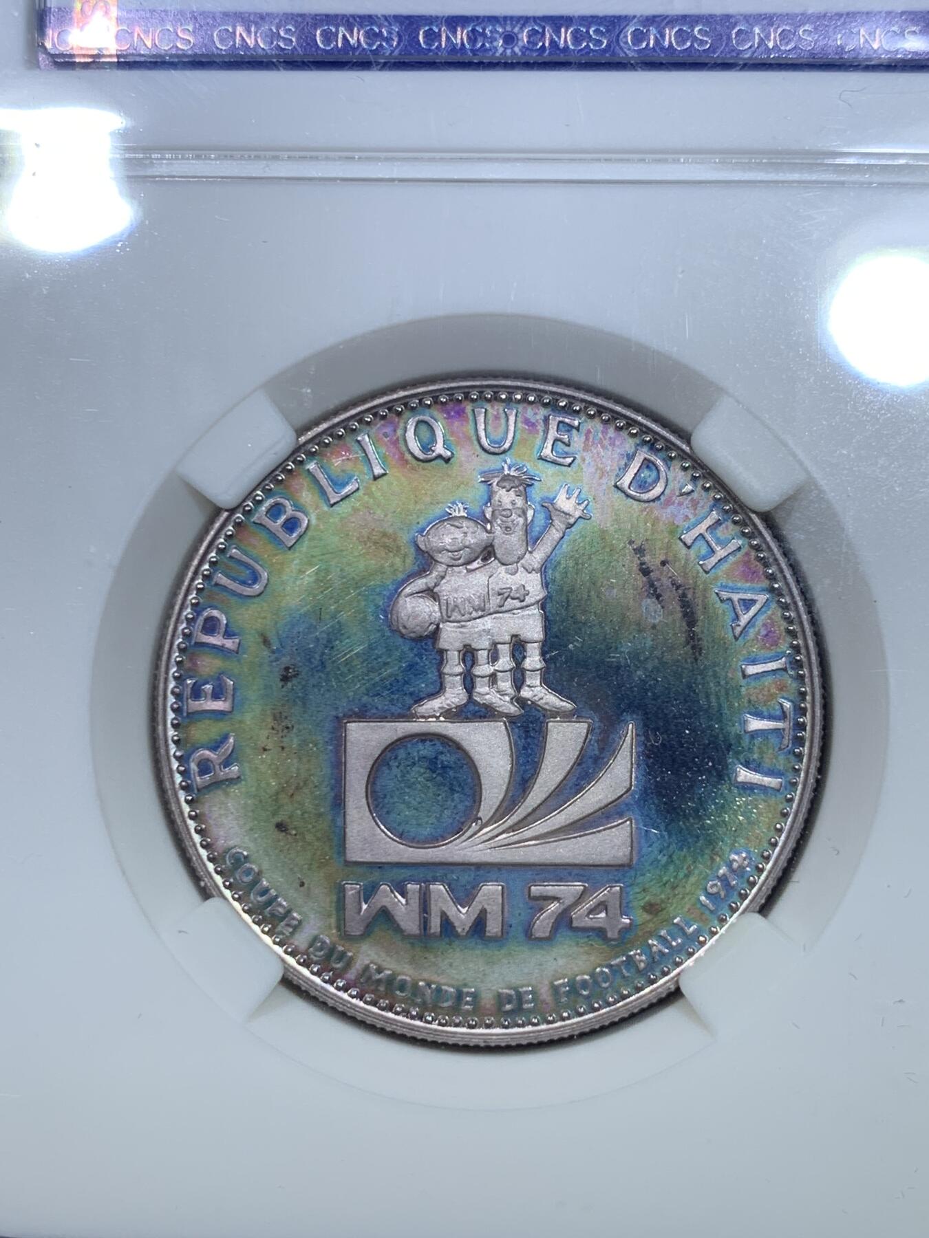 《竞宝斋》第284场- 周日，周一 2场连拍 （全场包邮） 两枚一组 CNCS PF67 海地1973年25古德银币