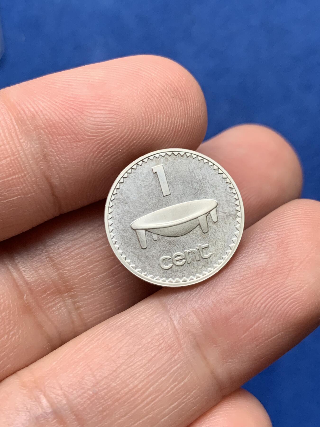 《竞宝斋》第284场- 周日，周一 2场连拍 （全场包邮） 1976年斐济1cent 精铸银币 900银 MS品