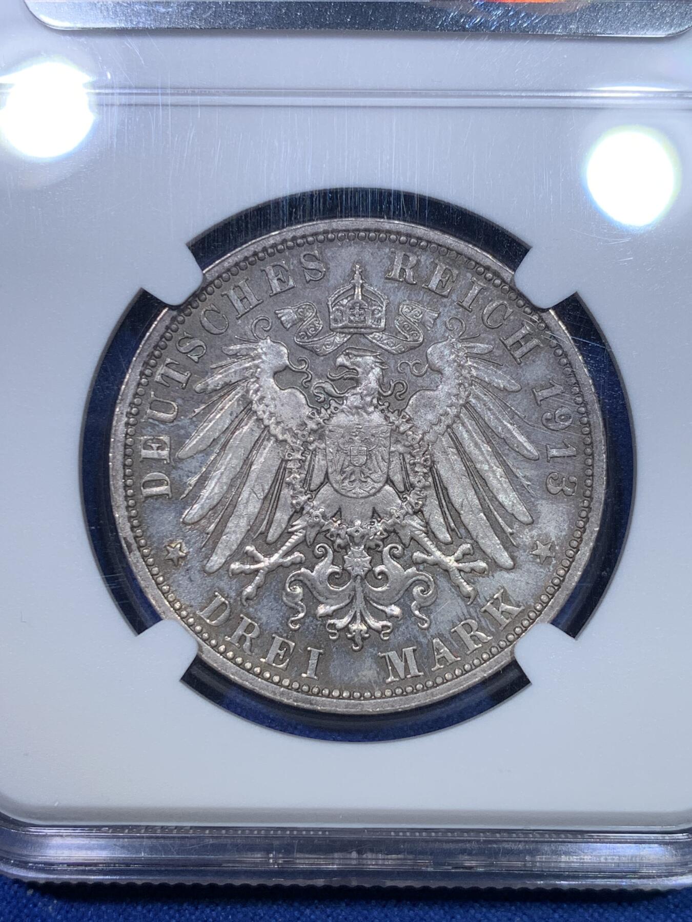 《竞宝斋》第284场- 周日，周一 2场连拍 （全场包邮） NGC MS62 德国1913年战功碑3马克 原光五彩 味道状态都很不错