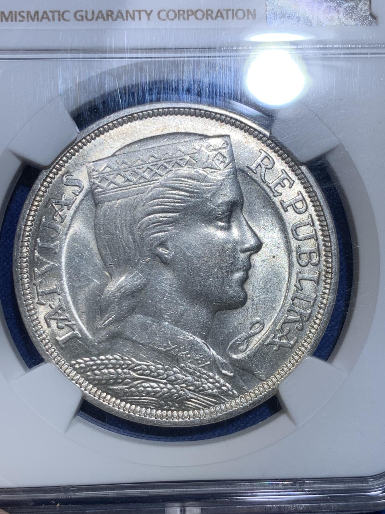 《竞宝斋》第284场- 周日，周一 2场连拍 （全场包邮） NGC MS62 拉脱维亚1931年少女5里拉银币 原光车轮光 略有低评