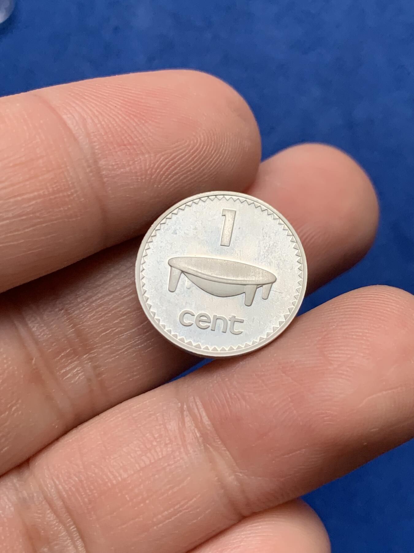 《竞宝斋》第284场- 周日，周一 2场连拍 （全场包邮） 1976年斐济1cent 精铸银币 900银 MS品