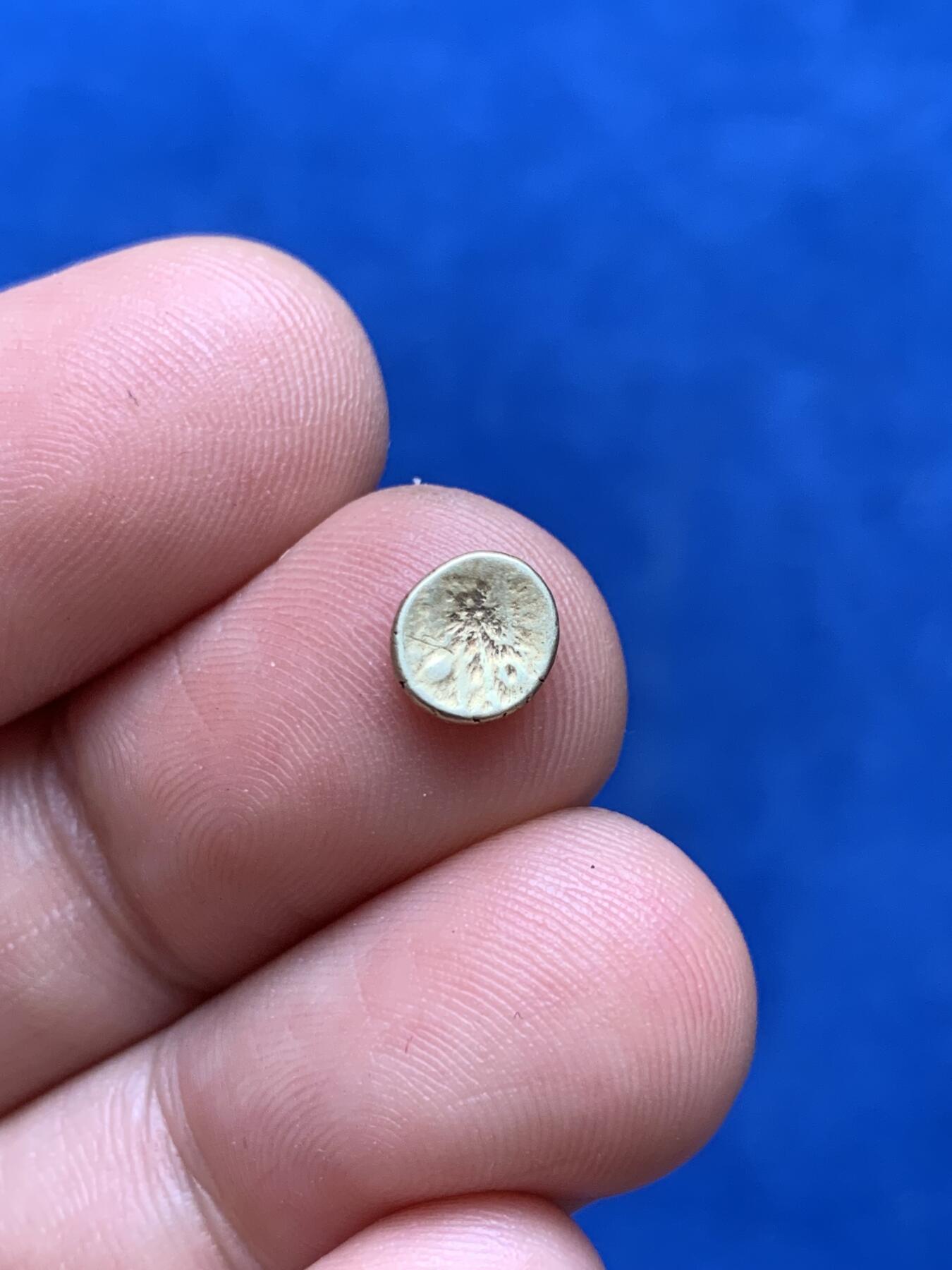 《竞宝斋》第285场- 周日，周一 2场连拍 （全场包邮） 古印度法兰小金币 最小金币 小金豆 适合镶嵌做首饰